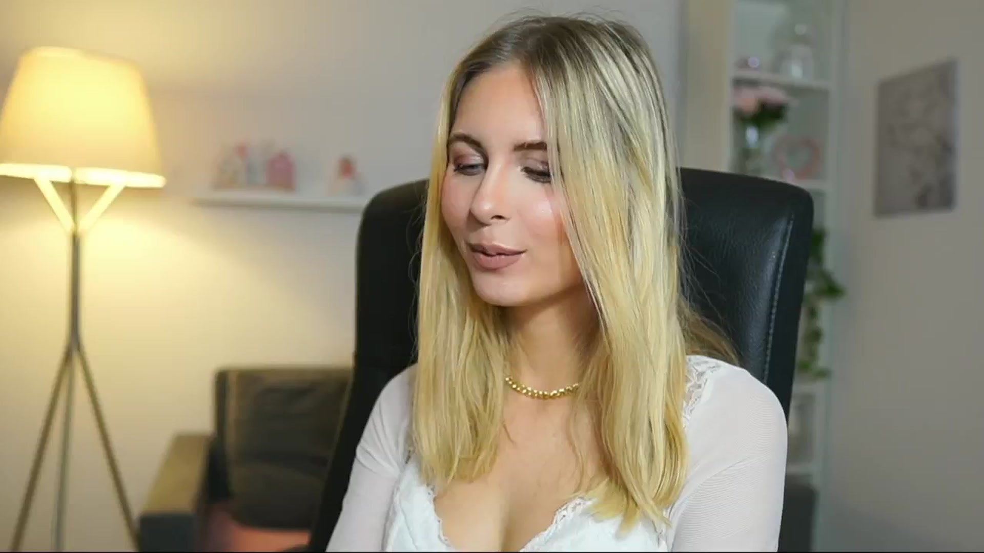 Gallery image thumbnail from Catecrago_'s myfreecams stream on, 05/07/2025, 13:22 image 20 of 20