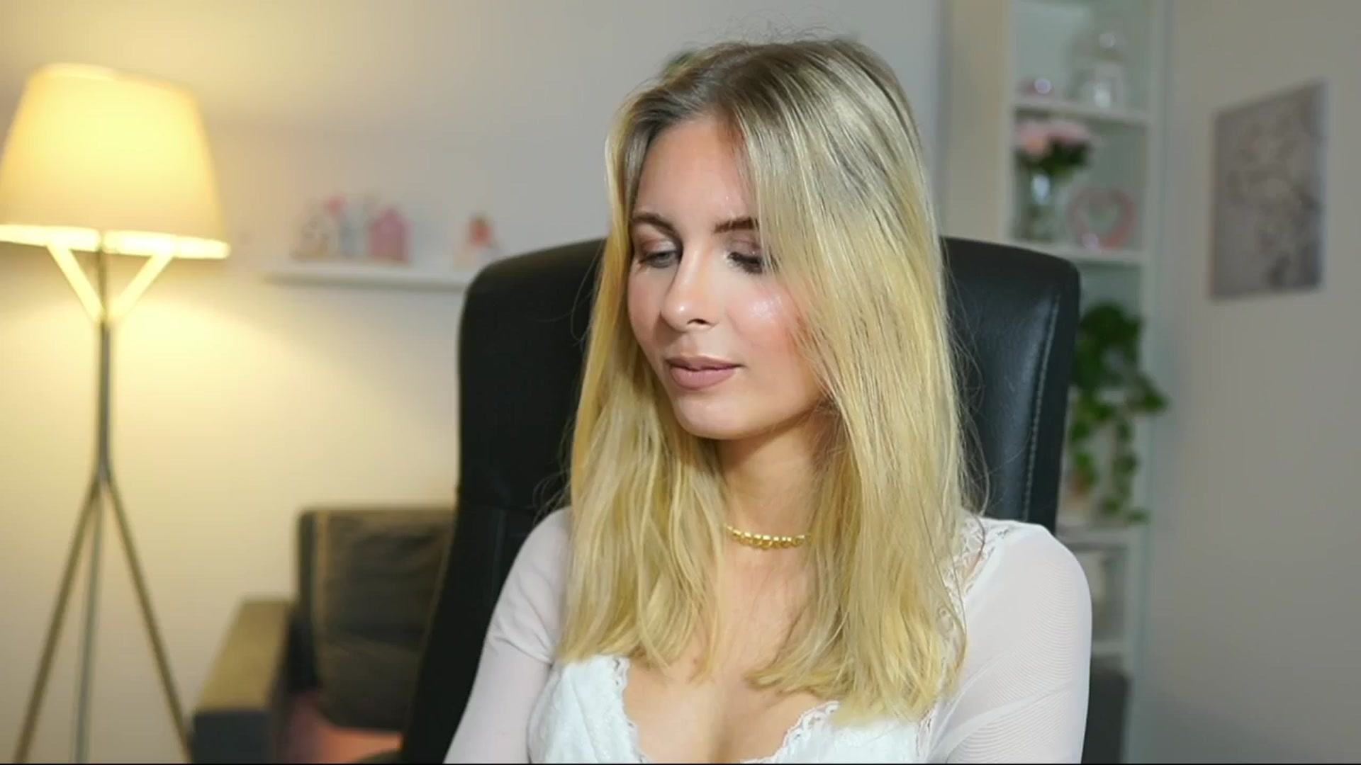 Gallery image thumbnail from Catecrago_'s myfreecams stream on, 05/07/2025, 14:11 image 15 of 20