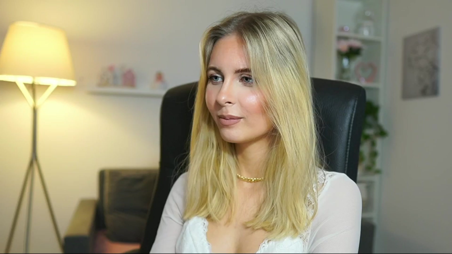 Gallery image thumbnail from Catecrago_'s myfreecams stream on, 05/07/2025, 14:11 image 11 of 20