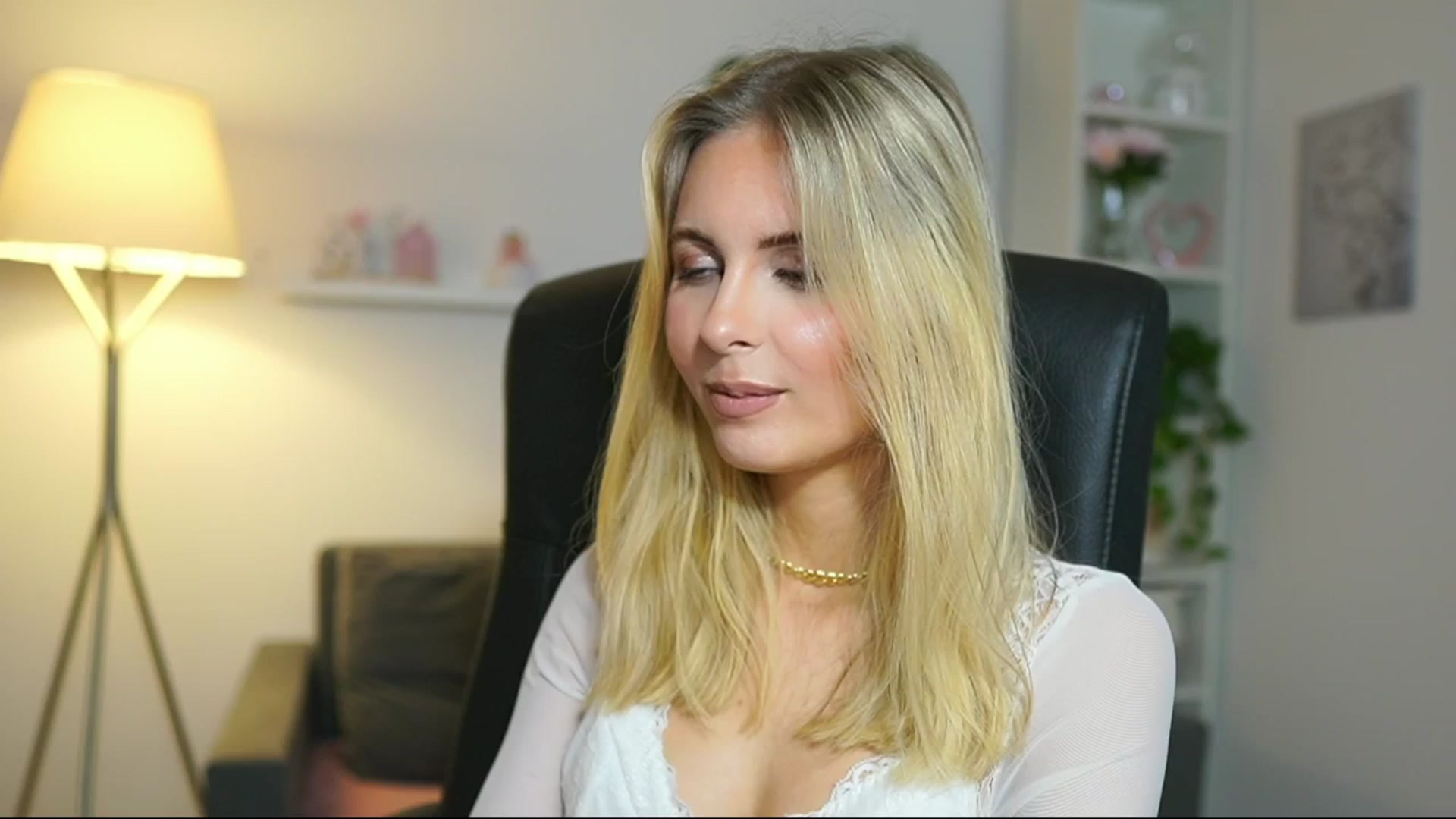 Gallery image thumbnail from Catecrago_'s myfreecams stream on, 05/07/2025, 14:11 image 19 of 20