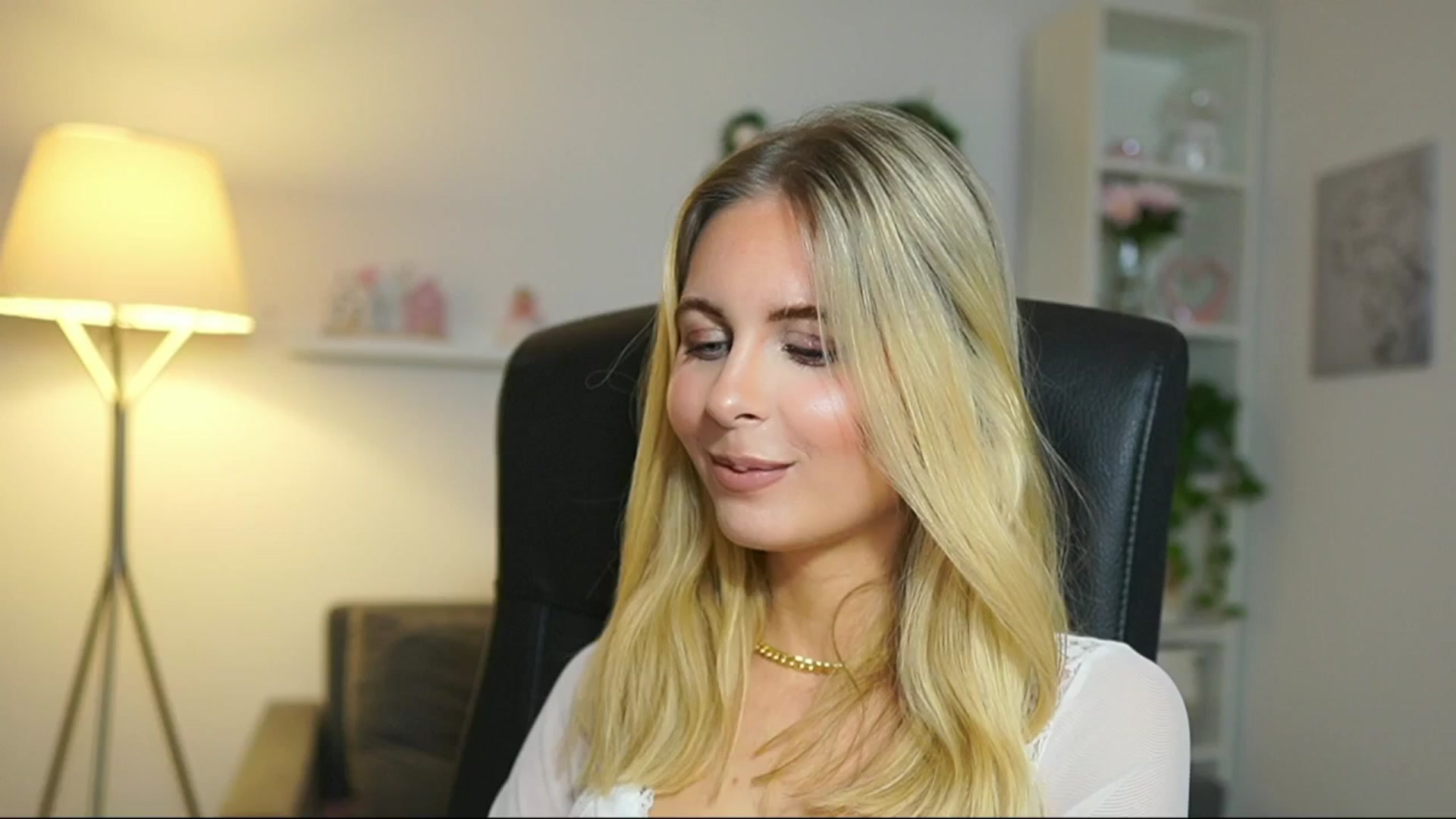 Gallery image thumbnail from Catecrago_'s myfreecams stream on, 05/07/2025, 15:54 image 1 of 20