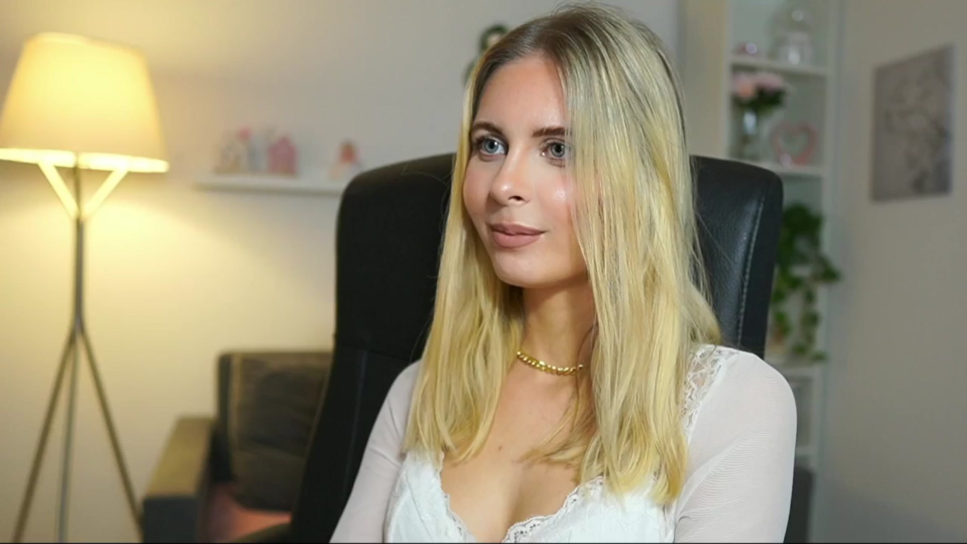 Gallery image thumbnail from Catecrago_'s myfreecams stream on, 05/07/2025, 15:54 image 18 of 20