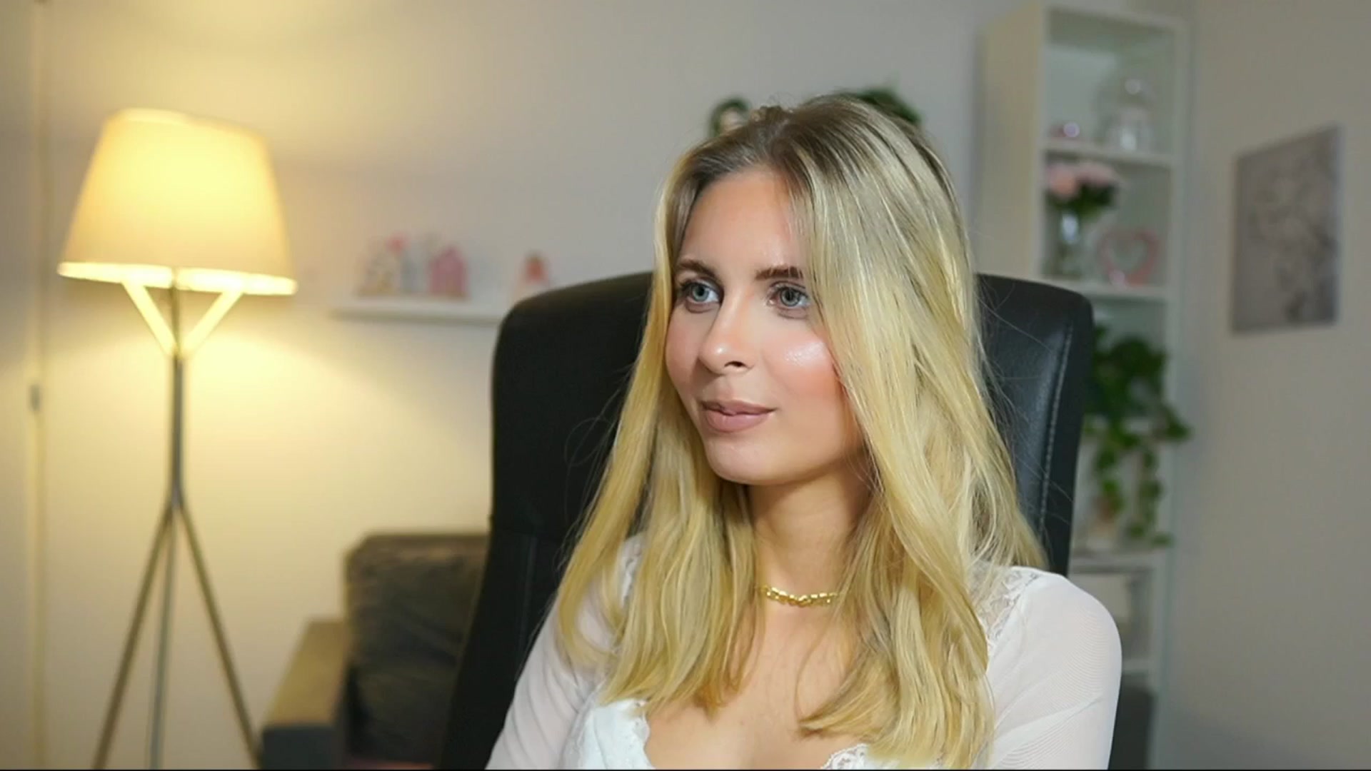 Gallery image thumbnail from Catecrago_'s myfreecams stream on, 05/07/2025, 16:57 image 6 of 20