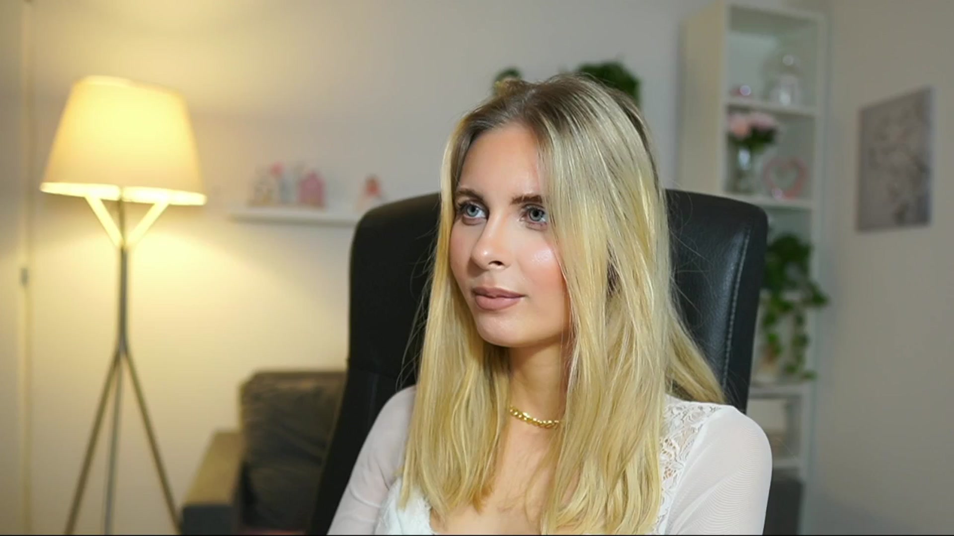 Gallery image thumbnail from Catecrago_'s myfreecams stream on, 05/07/2025, 16:57 image 17 of 20