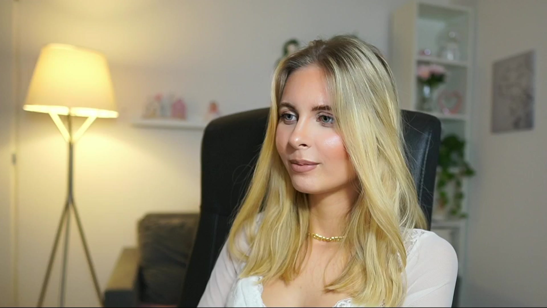 Gallery image thumbnail from Catecrago_'s myfreecams stream on, 05/07/2025, 16:57 image 4 of 20