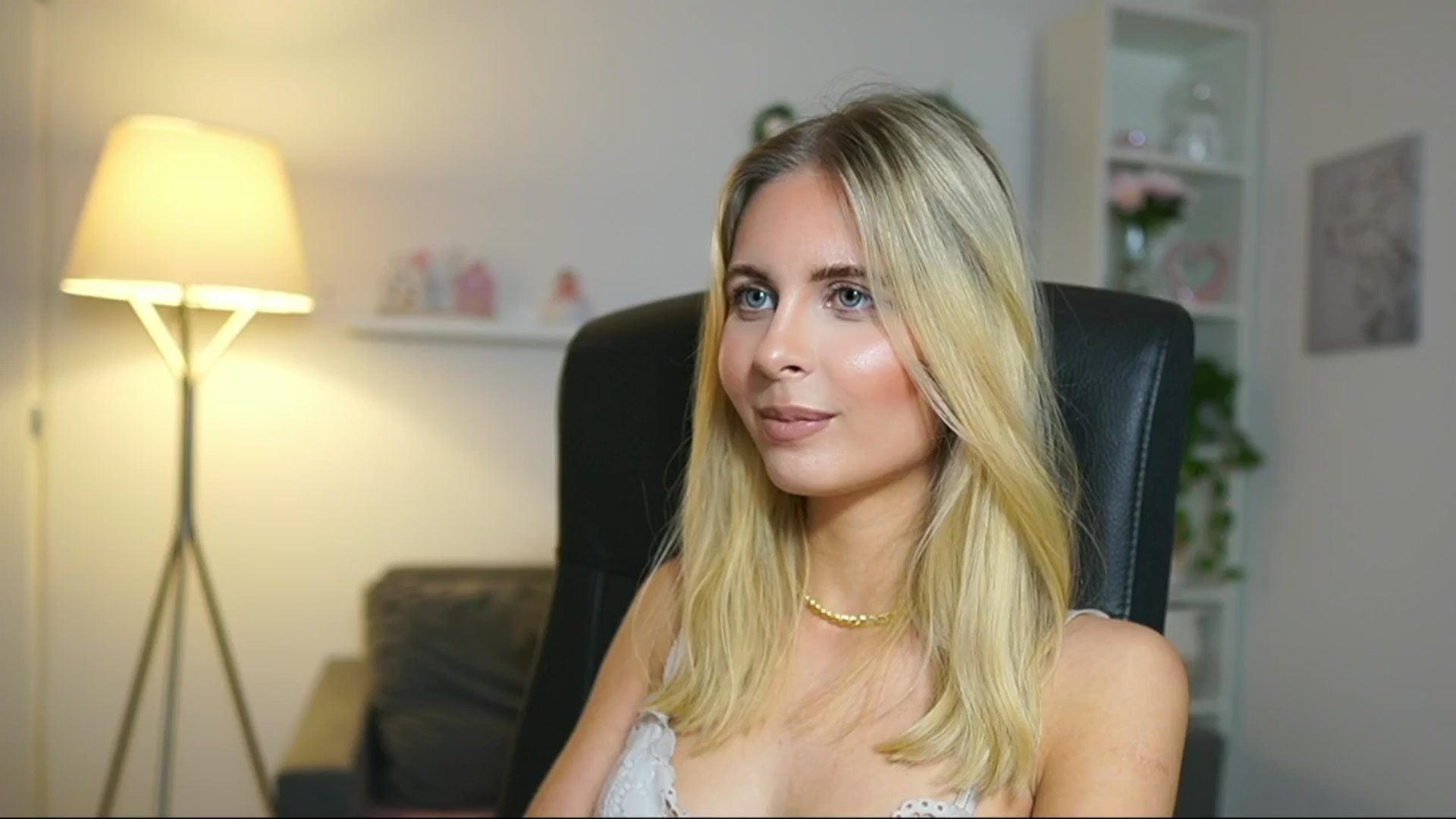 Gallery image thumbnail from Catecrago_'s myfreecams stream on, 05/07/2025, 17:44 image 19 of 20