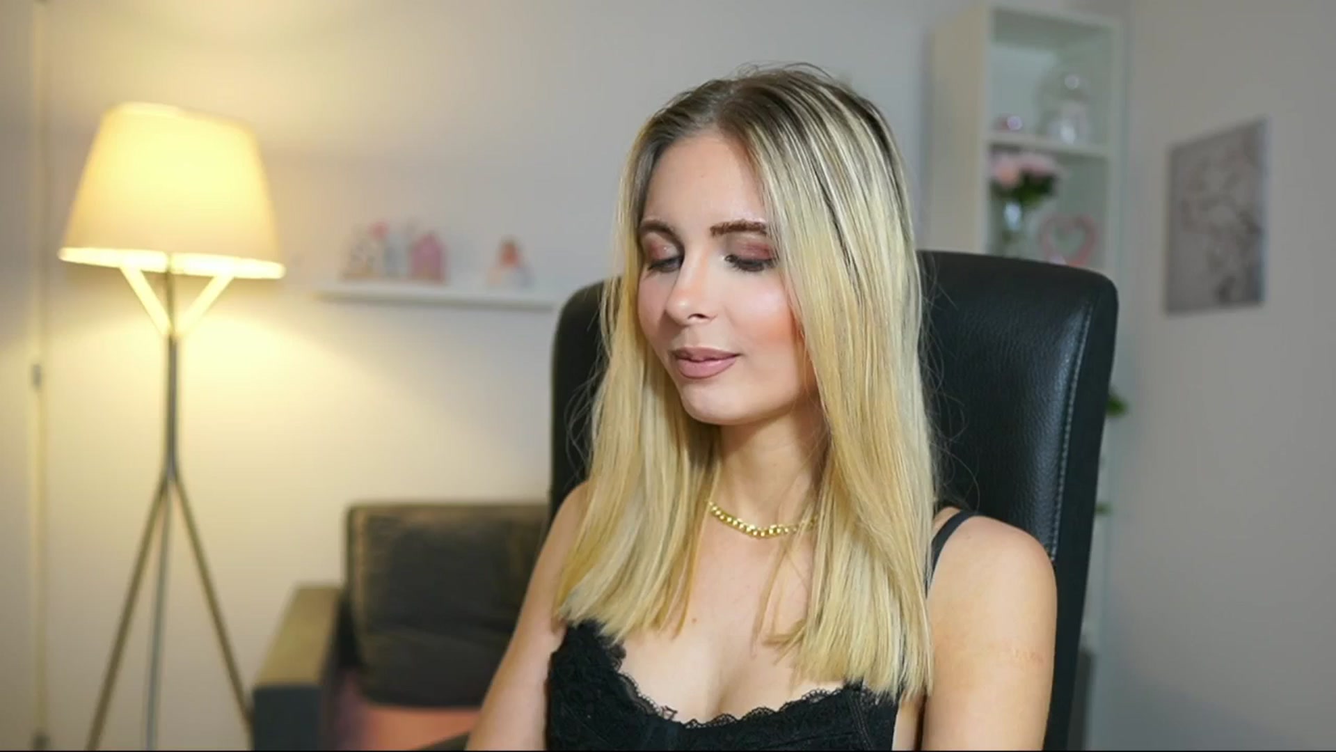 Gallery image thumbnail from Catecrago_'s myfreecams stream on, 05/10/2025, 08:31 image 20 of 20
