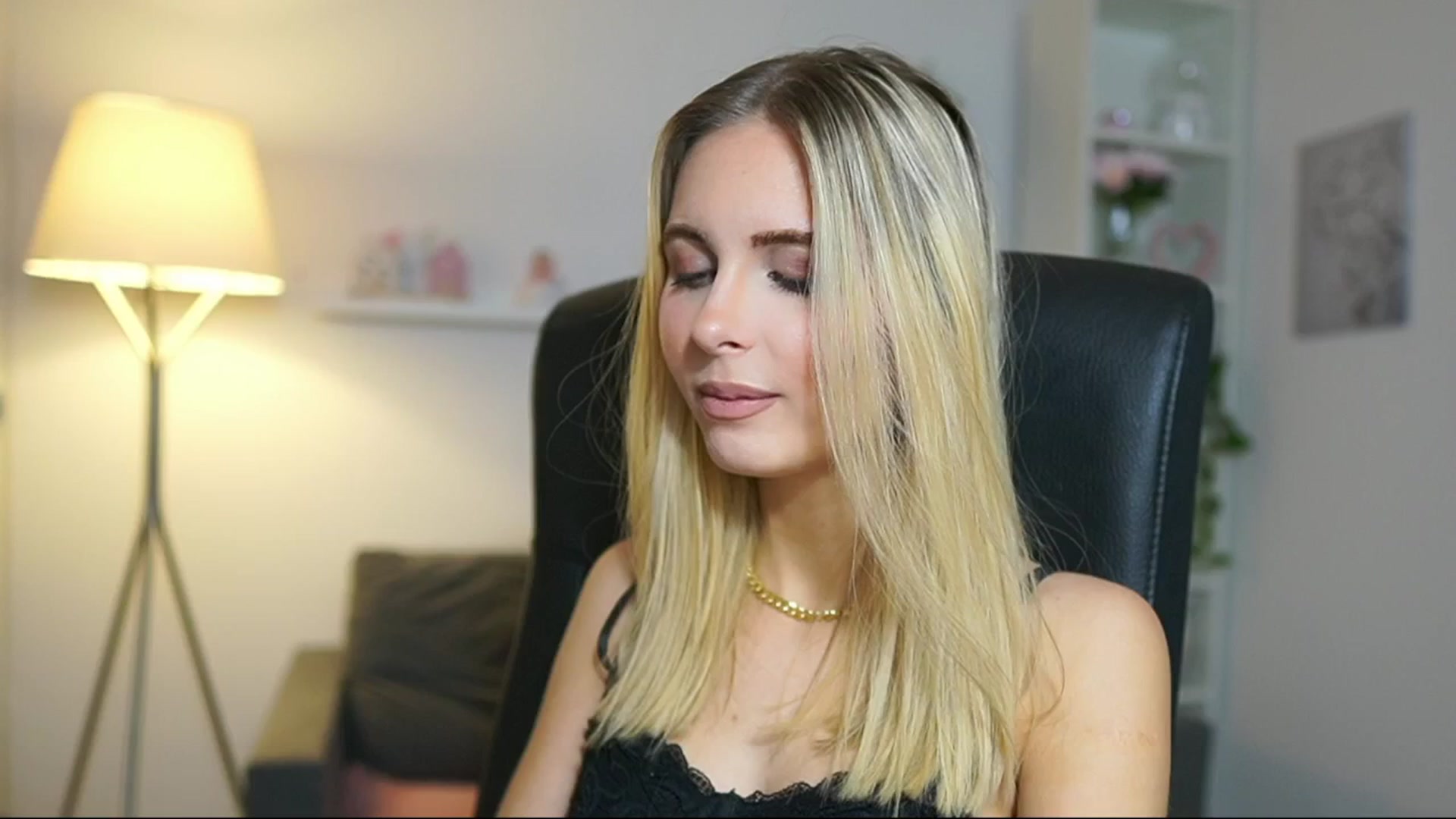 Gallery image thumbnail from Catecrago_'s myfreecams stream on, 05/10/2025, 09:30 image 9 of 20