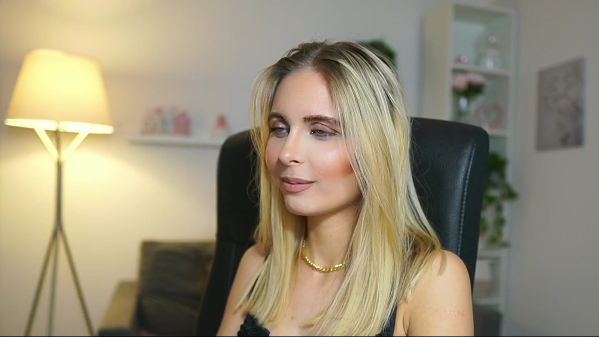 Gallery image thumbnail from Catecrago_'s myfreecams stream on, 05/10/2025, 11:27 image 20 of 20