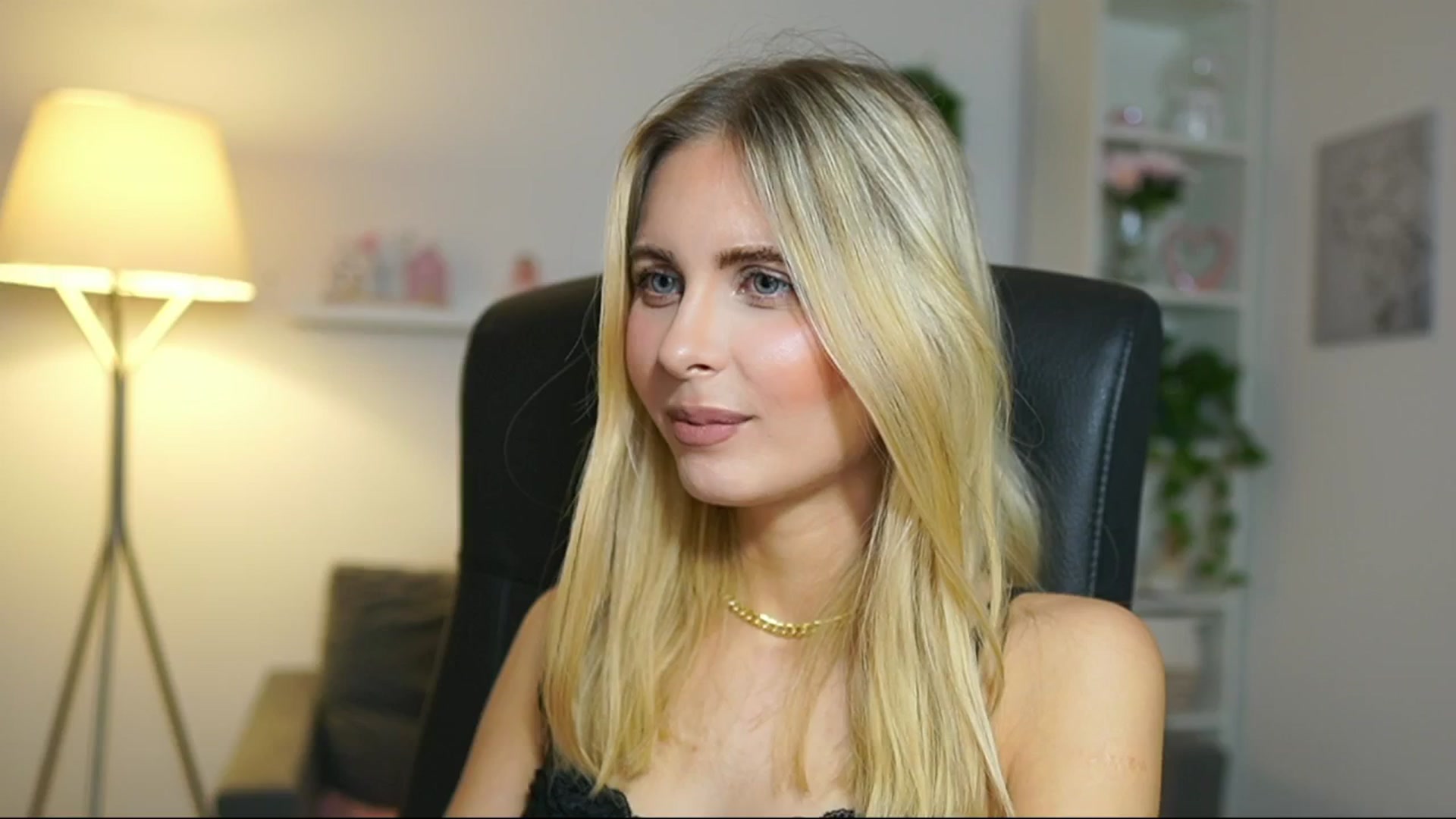 Gallery image thumbnail from Catecrago_'s myfreecams stream on, 05/14/2025, 14:23 image 20 of 20