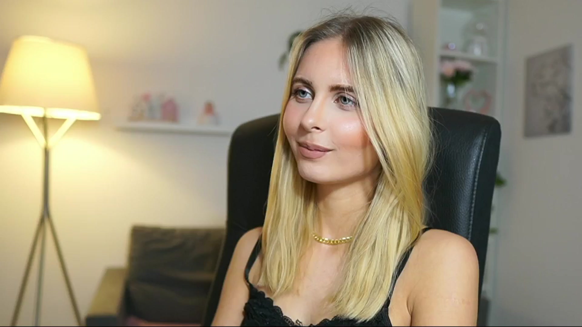 Gallery image thumbnail from Catecrago_'s myfreecams stream on, 05/14/2025, 15:10 image 18 of 20