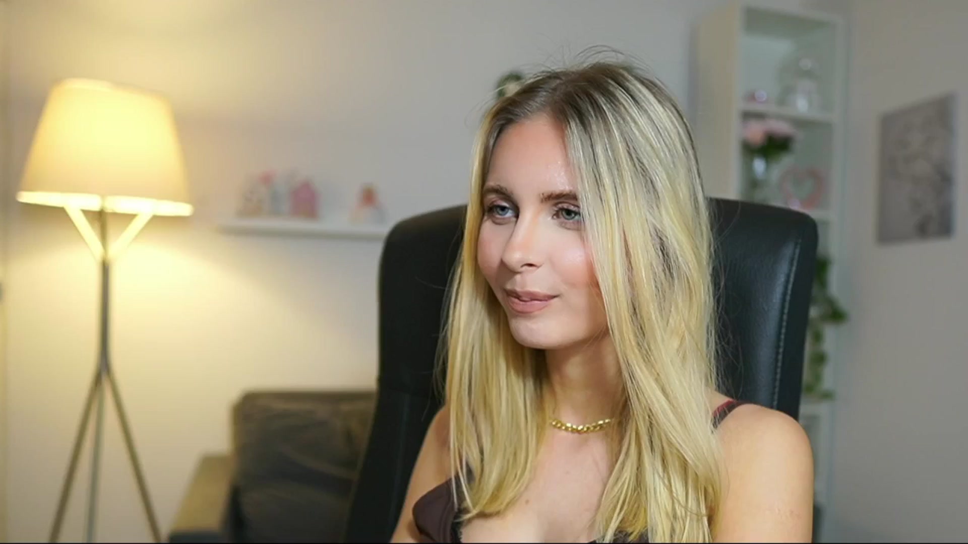 Gallery image thumbnail from Catecrago_'s myfreecams stream on, 05/15/2025, 15:52 image 20 of 20