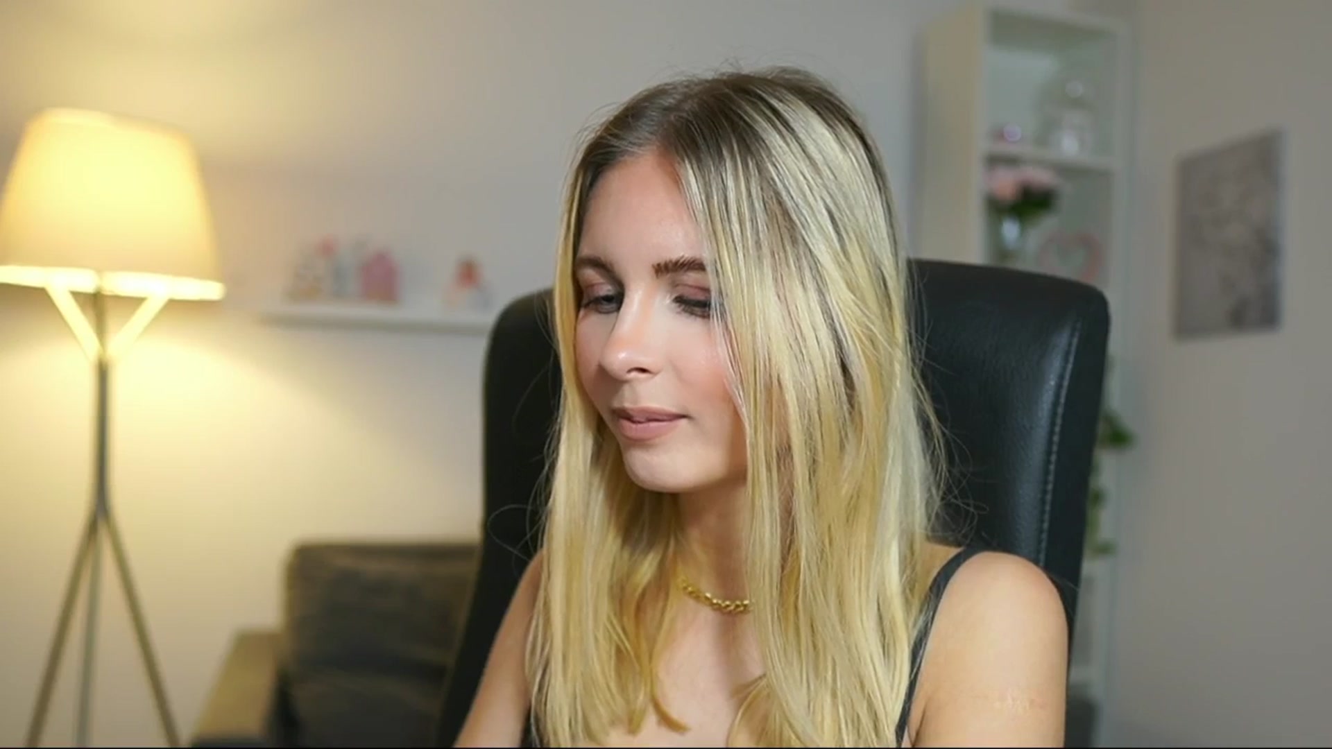 Gallery image thumbnail from Catecrago_'s myfreecams stream on, 05/16/2025, 09:42 image 20 of 20