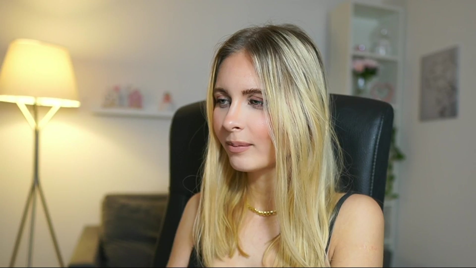Gallery image thumbnail from Catecrago_'s myfreecams stream on, 05/16/2025, 09:42 image 15 of 20