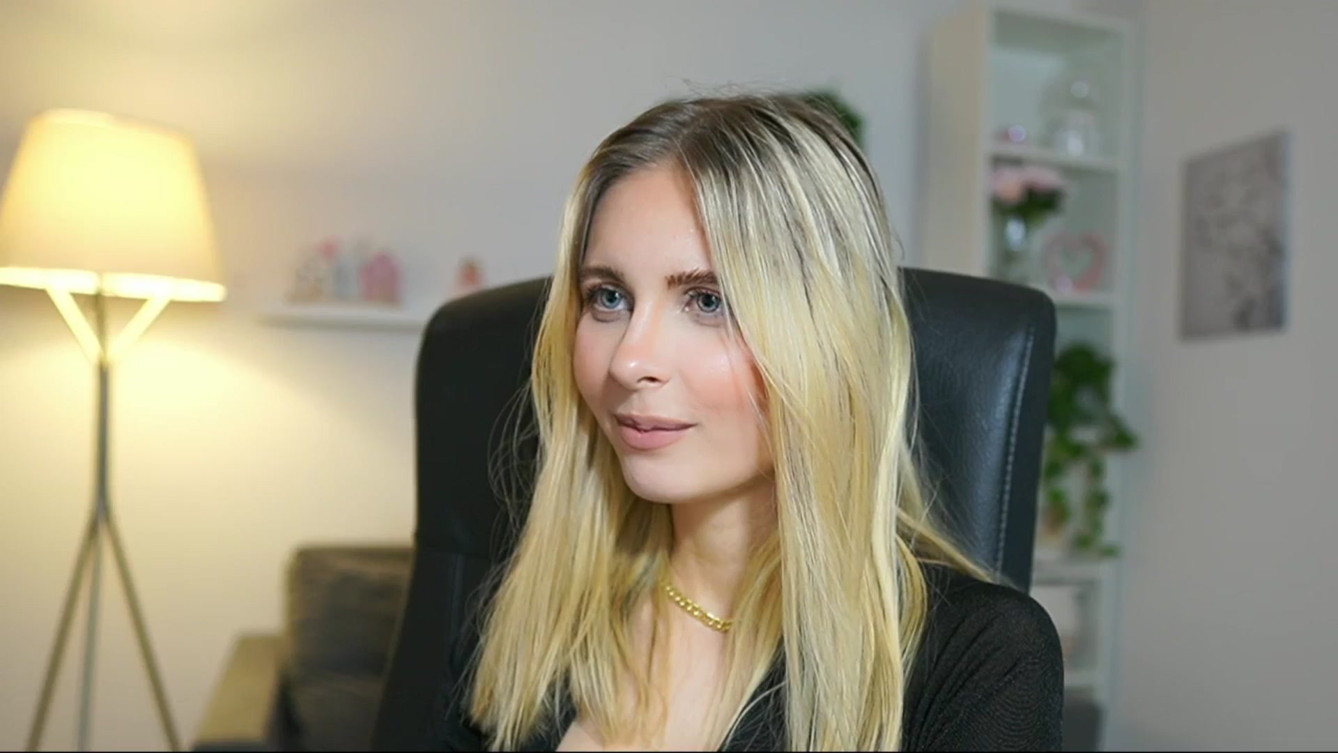 Gallery image thumbnail from Catecrago_'s myfreecams stream on, 05/16/2025, 11:18 image 9 of 20