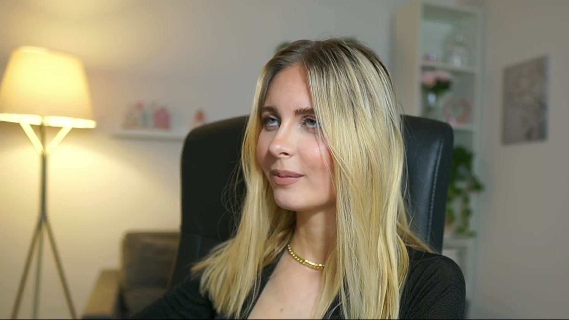 Gallery image thumbnail from Catecrago_'s myfreecams stream on, 05/16/2025, 11:18 image 13 of 20