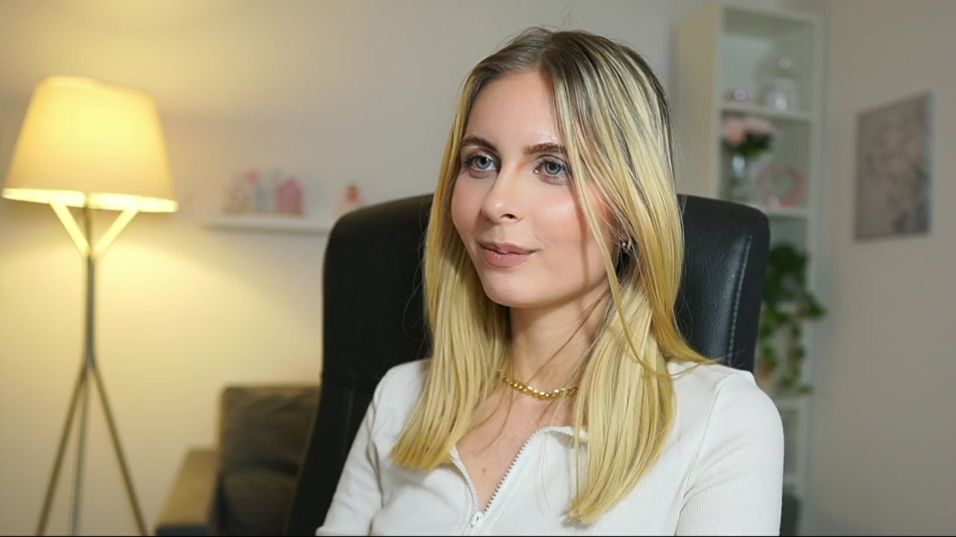 Gallery image thumbnail from Catecrago_'s myfreecams stream on, 05/19/2025, 12:50 image 1 of 20
