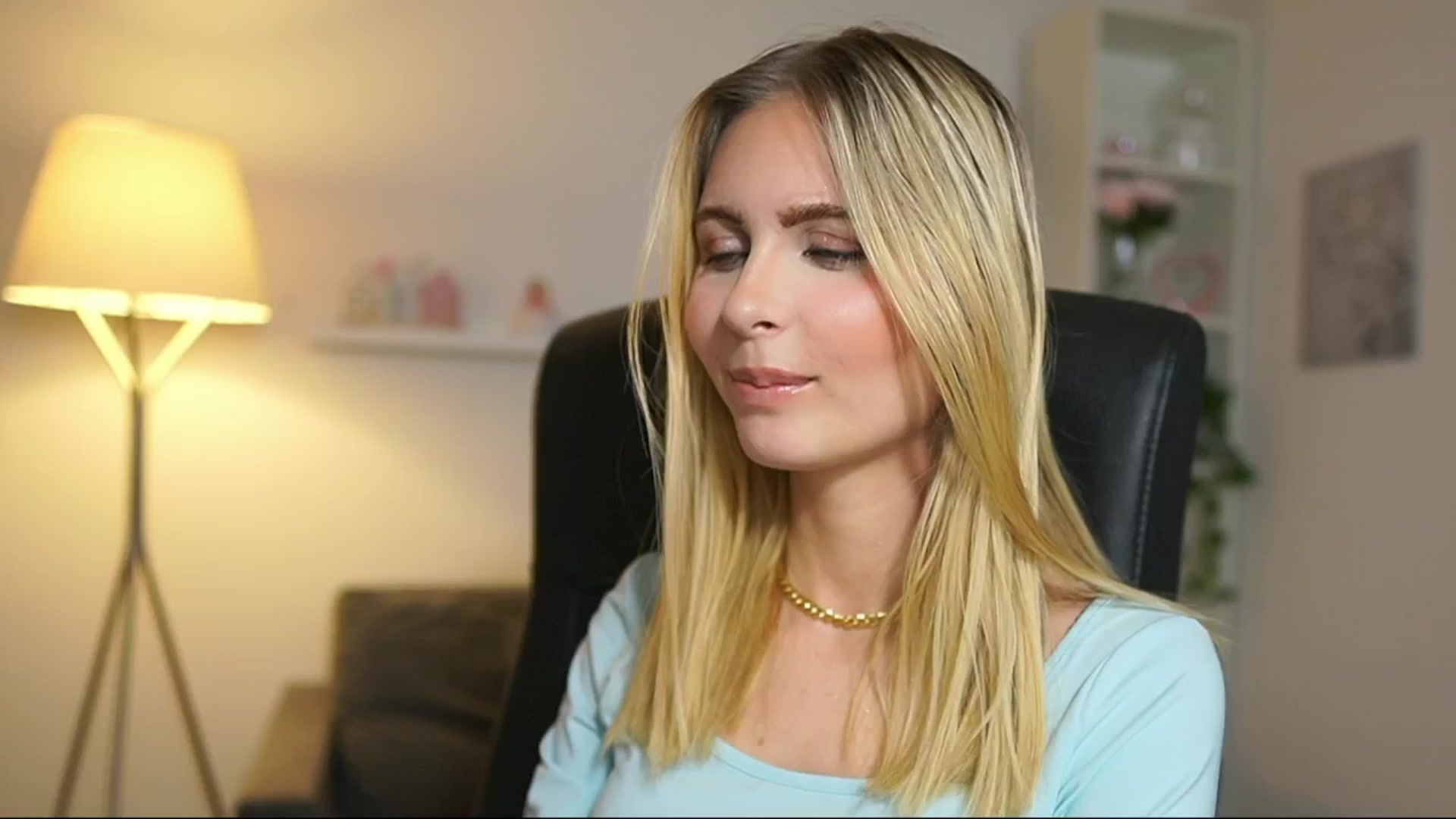 Gallery image thumbnail from Catecrago_'s myfreecams stream on, 05/20/2025, 13:10 image 9 of 20