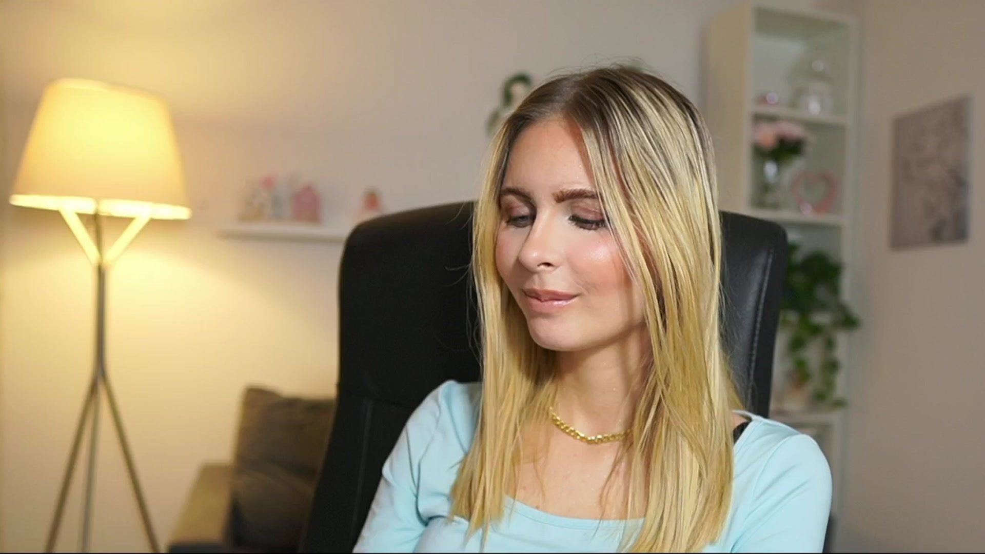 Gallery image thumbnail from Catecrago_'s myfreecams stream on, 05/20/2025, 14:39 image 14 of 20