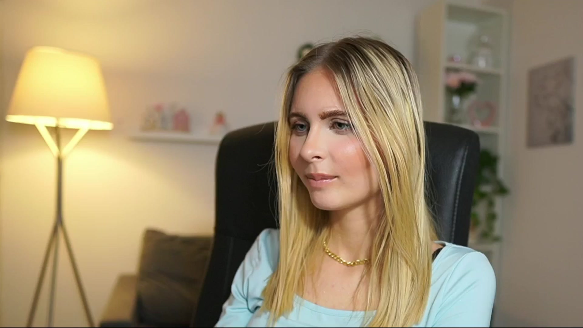 Gallery image thumbnail from Catecrago_'s myfreecams stream on, 05/20/2025, 14:39 image 10 of 20