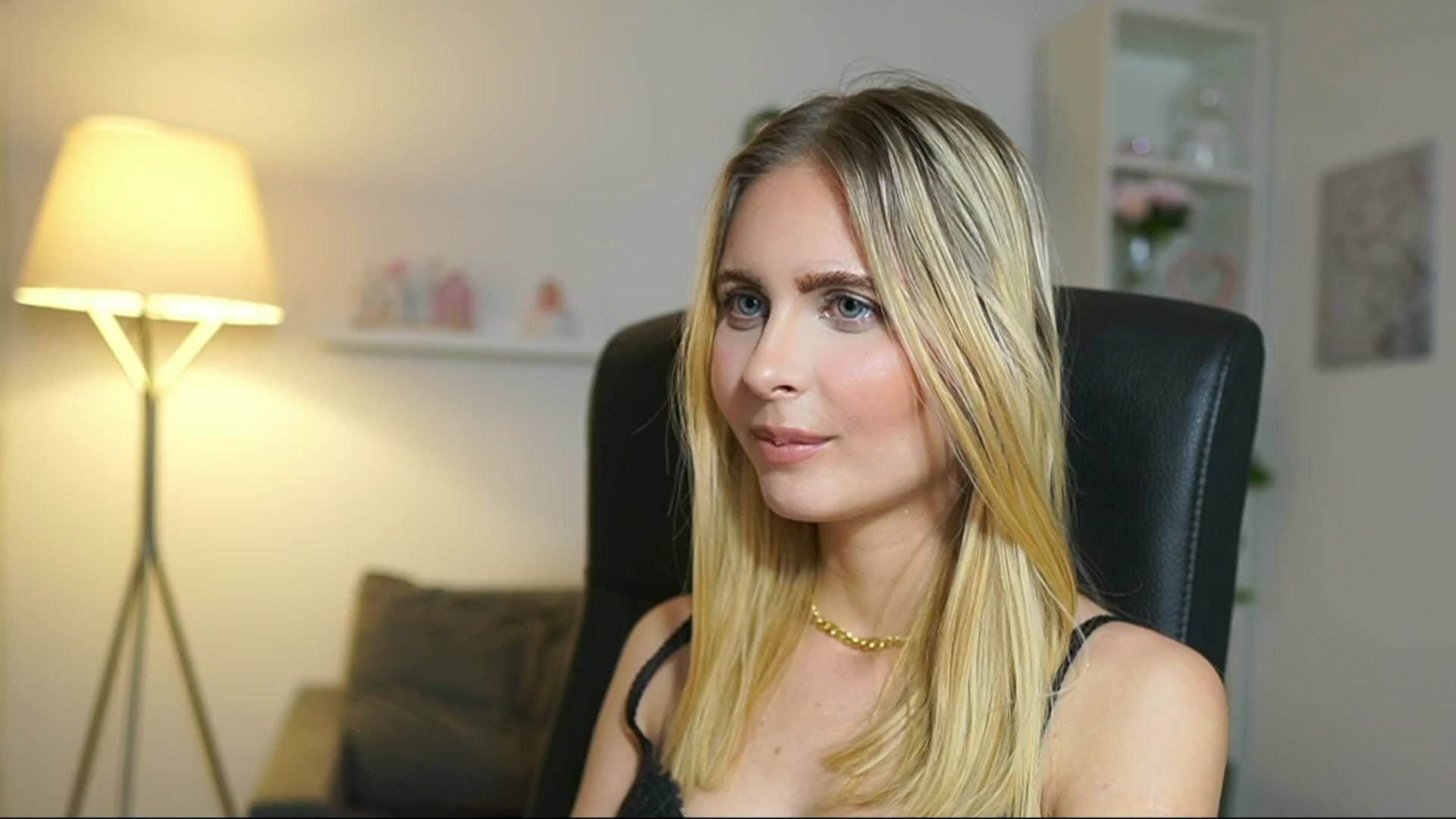 Gallery image thumbnail from Catecrago_'s myfreecams stream on, 05/20/2025, 16:52 image 19 of 20