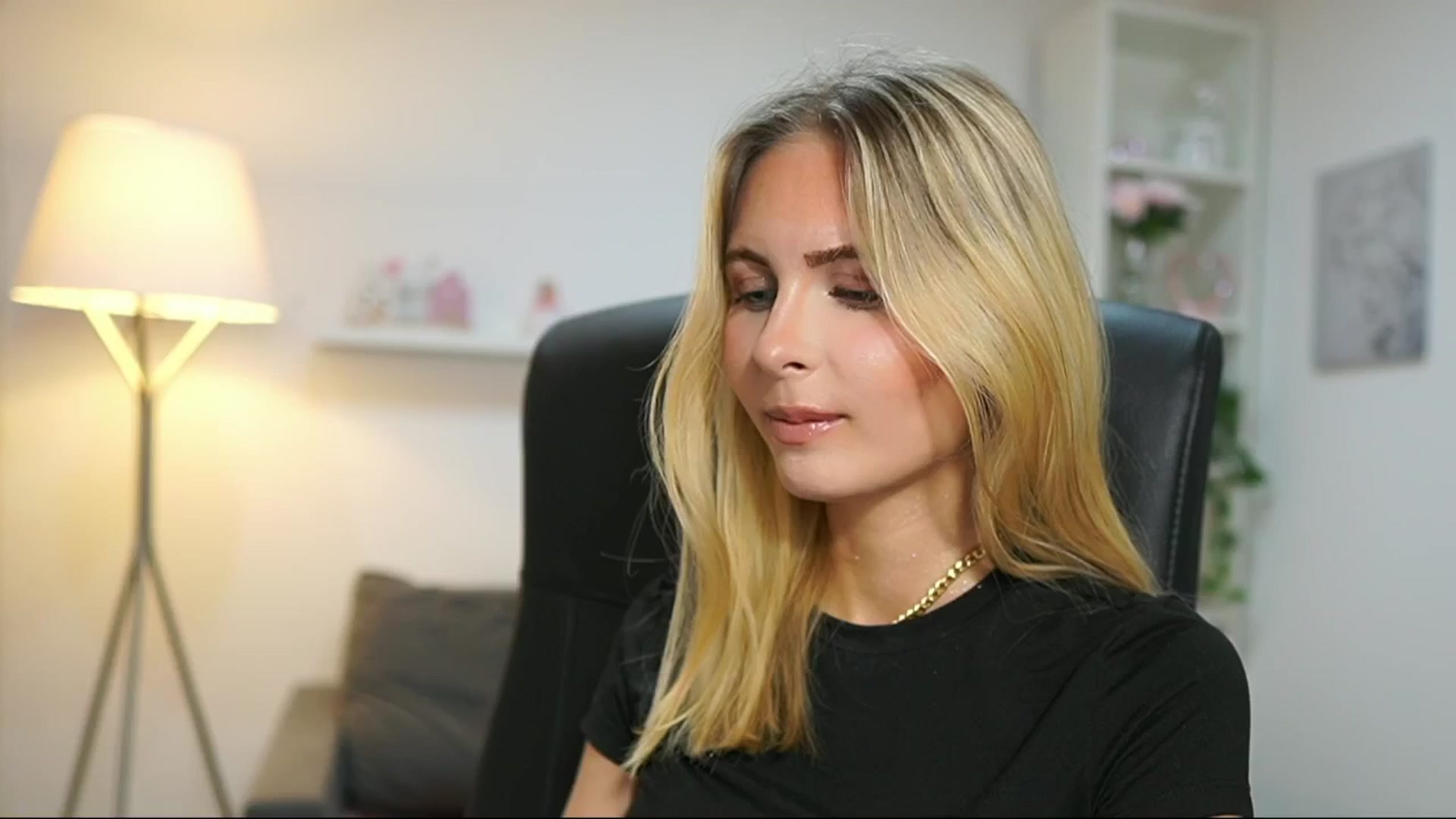 Gallery image thumbnail from Catecrago_'s myfreecams stream on, 05/21/2025, 15:06 image 9 of 20