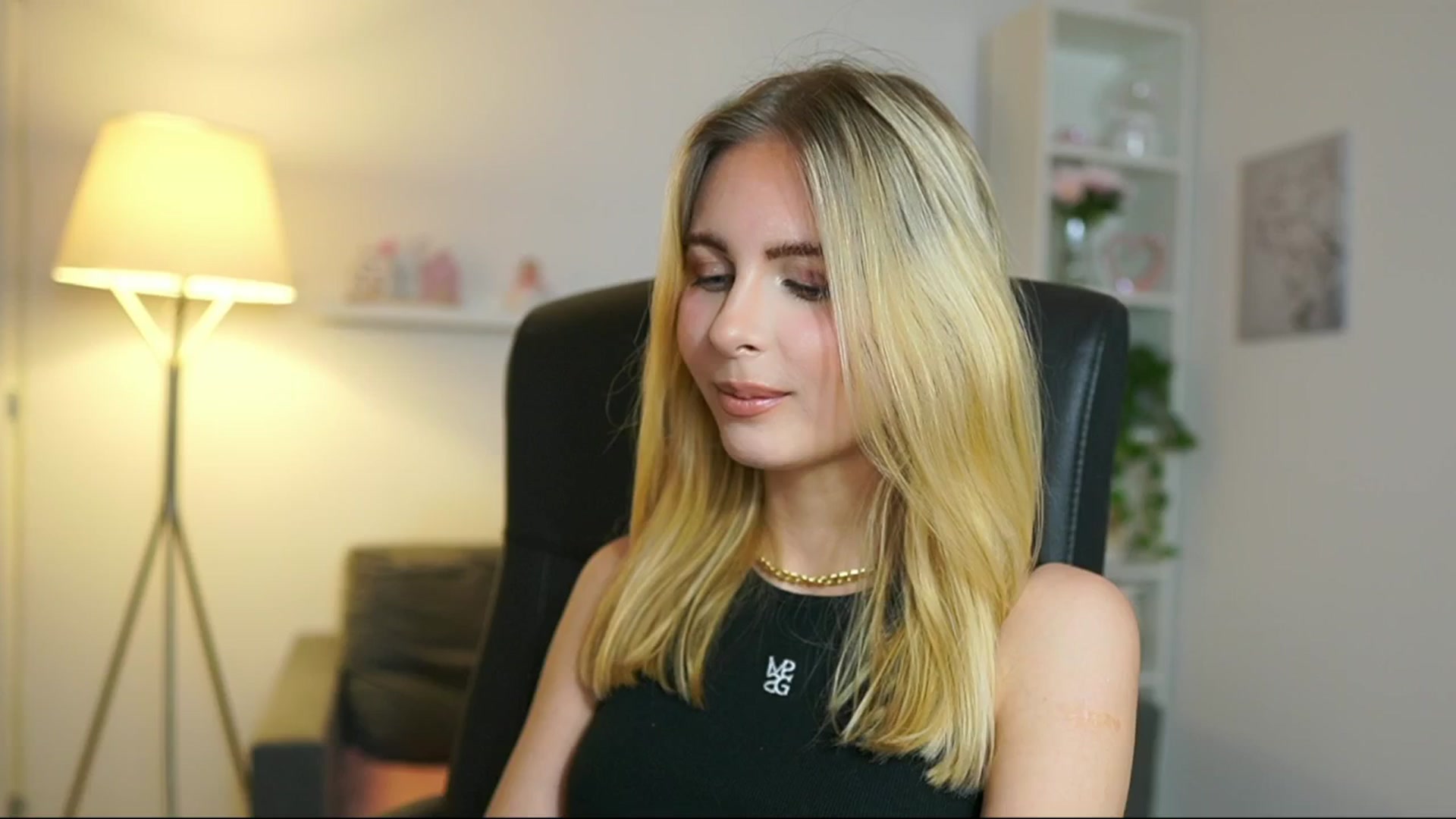 Gallery image thumbnail from Catecrago_'s myfreecams stream on, 05/26/2025, 13:28 image 10 of 20