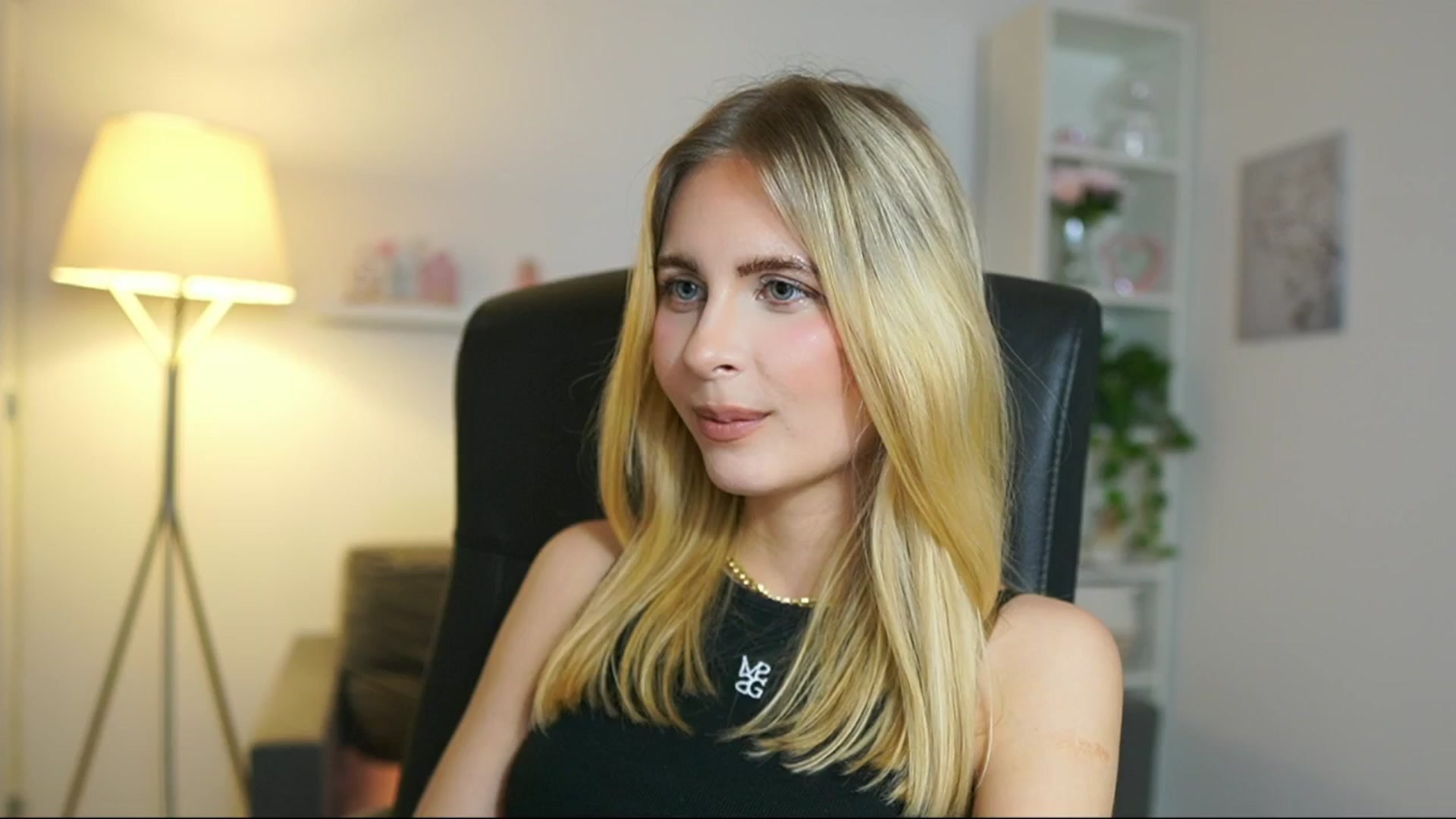 Gallery image thumbnail from Catecrago_'s myfreecams stream on, 05/26/2025, 14:53 image 16 of 20