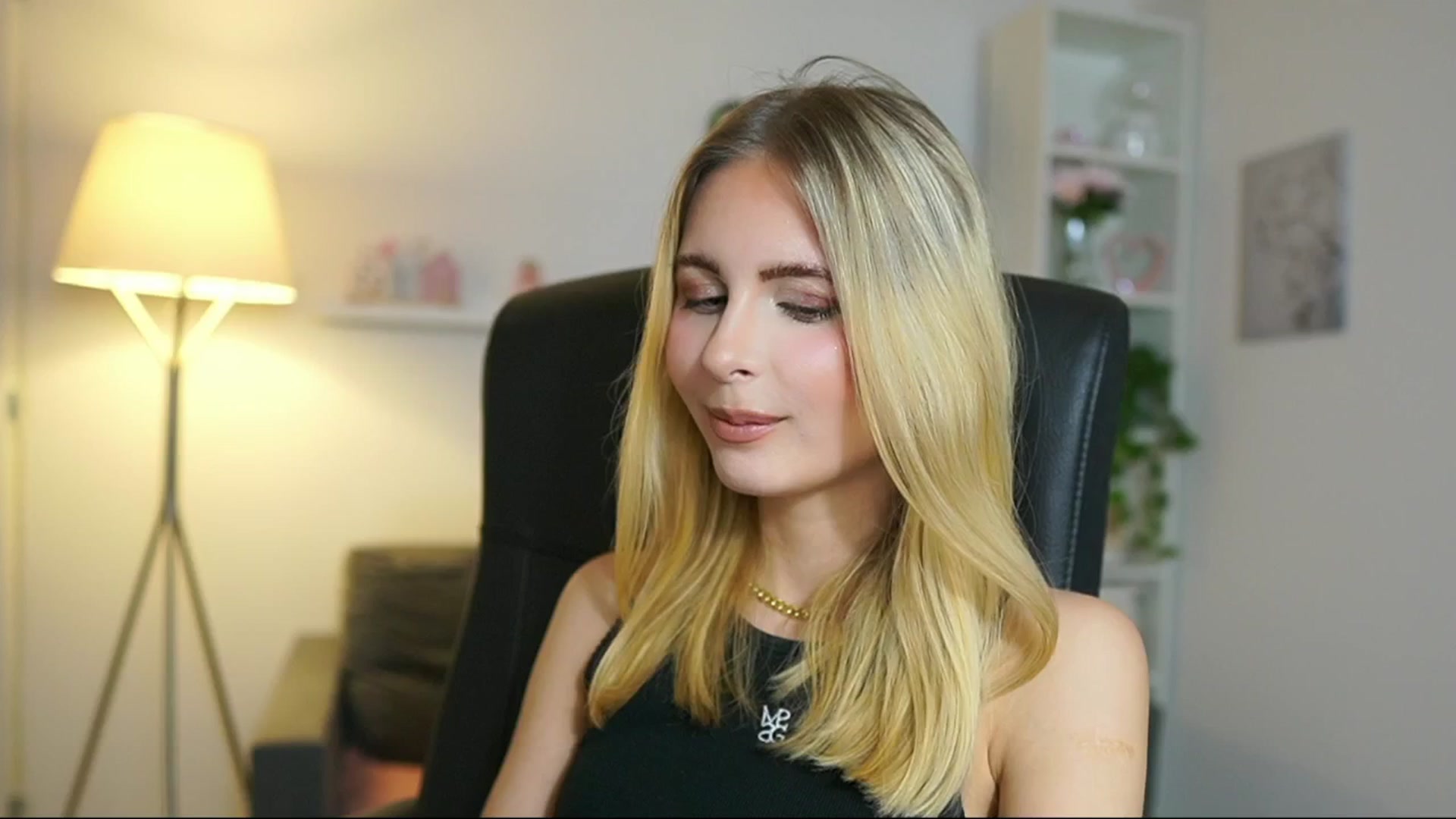 Gallery image thumbnail from Catecrago_'s myfreecams stream on, 05/26/2025, 14:53 image 3 of 20
