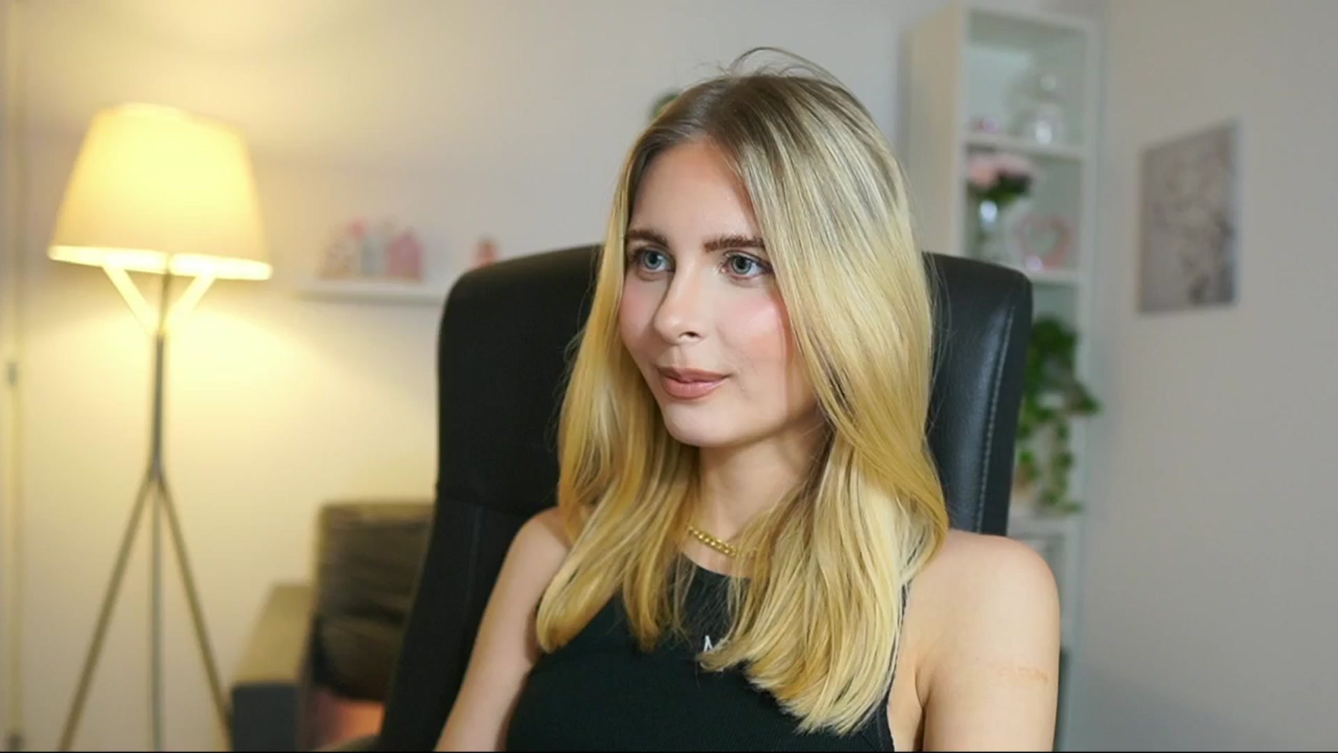 Gallery image thumbnail from Catecrago_'s myfreecams stream on, 05/26/2025, 14:53 image 1 of 20