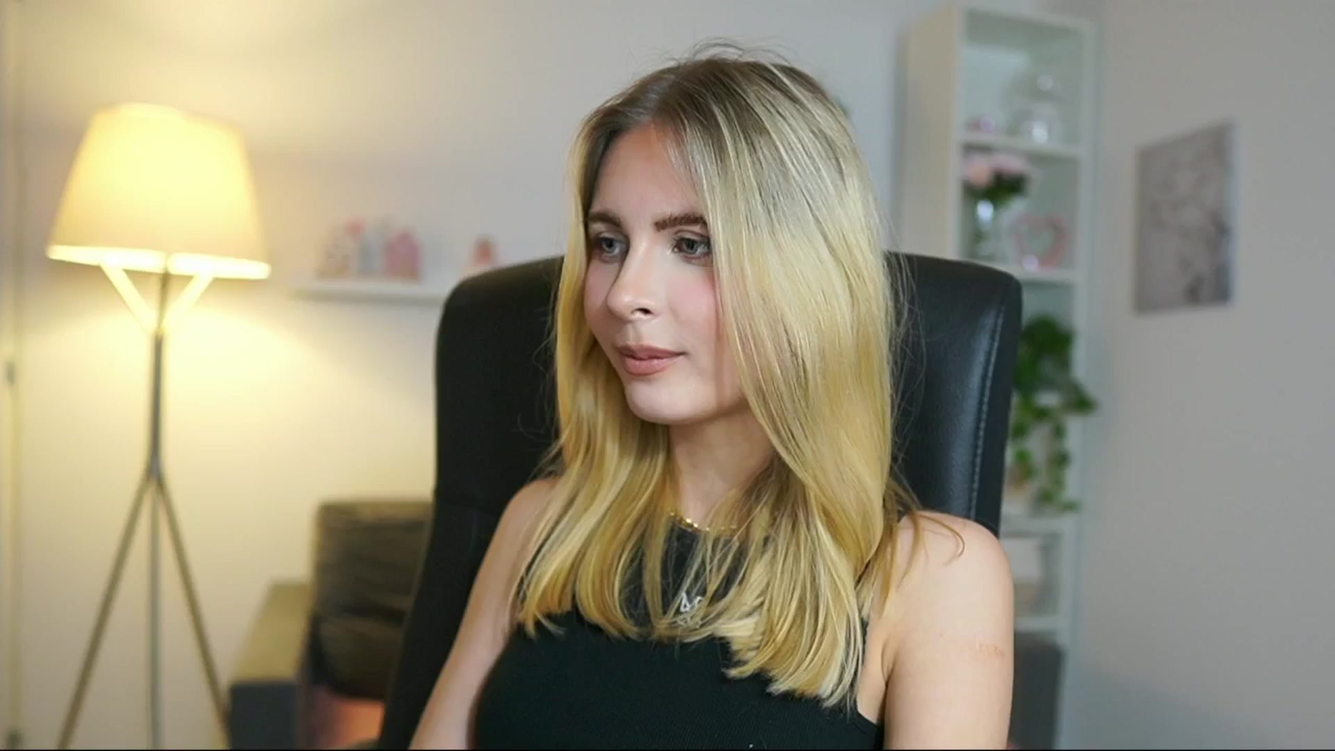 Gallery image thumbnail from Catecrago_'s myfreecams stream on, 05/26/2025, 14:53 image 7 of 20