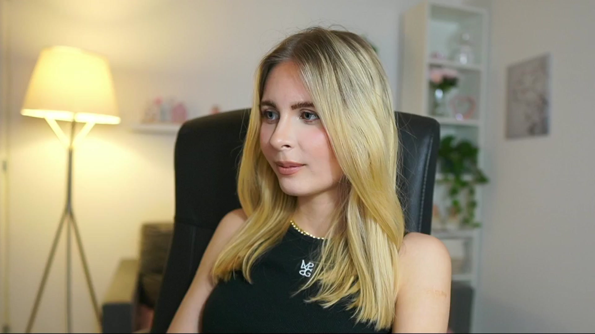 Gallery image thumbnail from Catecrago_'s myfreecams stream on, 05/26/2025, 14:53 image 13 of 20