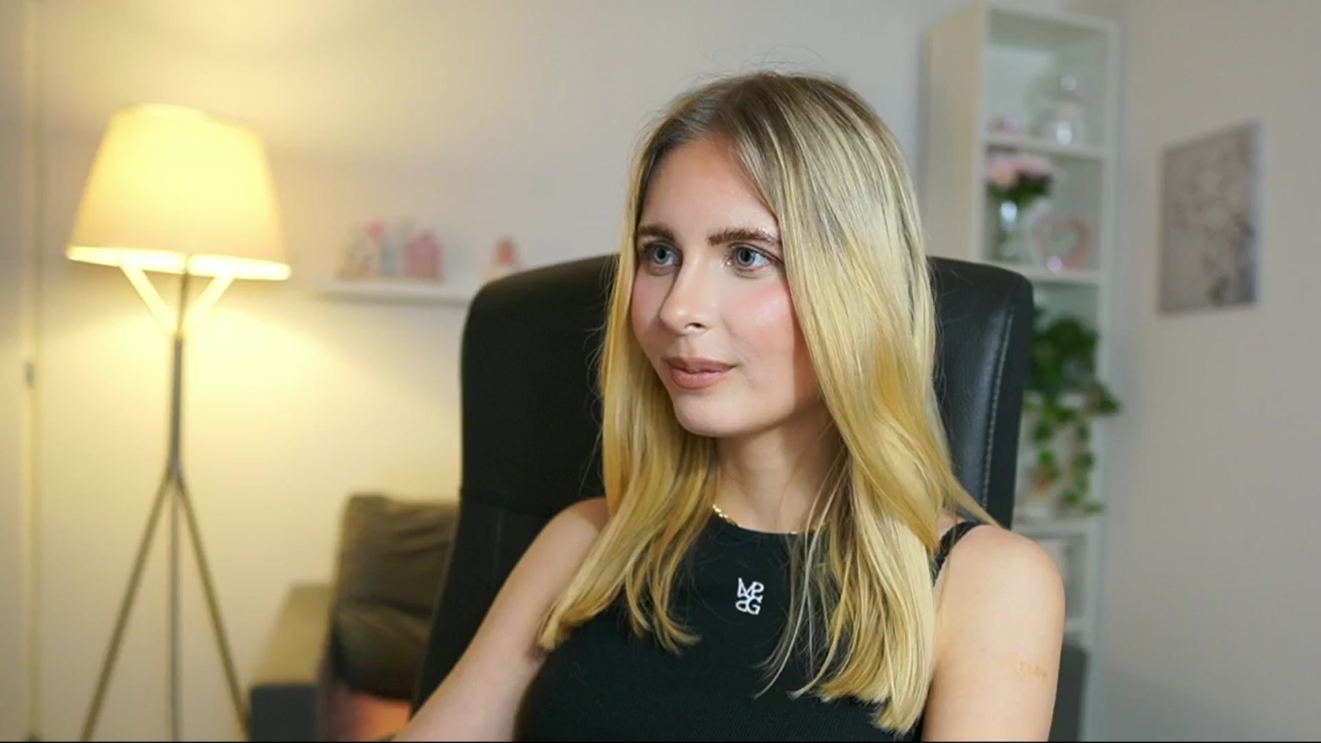 Gallery image thumbnail from Catecrago_'s myfreecams stream on, 05/26/2025, 17:52 image 9 of 20