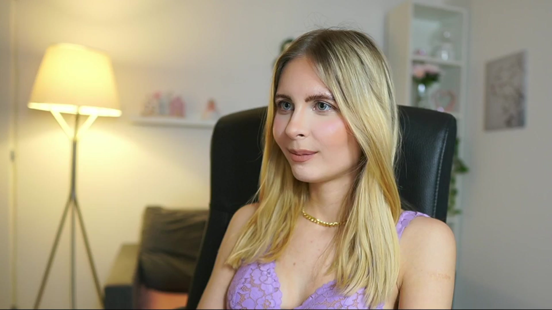 Gallery image thumbnail from Catecrago_'s myfreecams stream on, 05/27/2025, 13:58 image 9 of 20