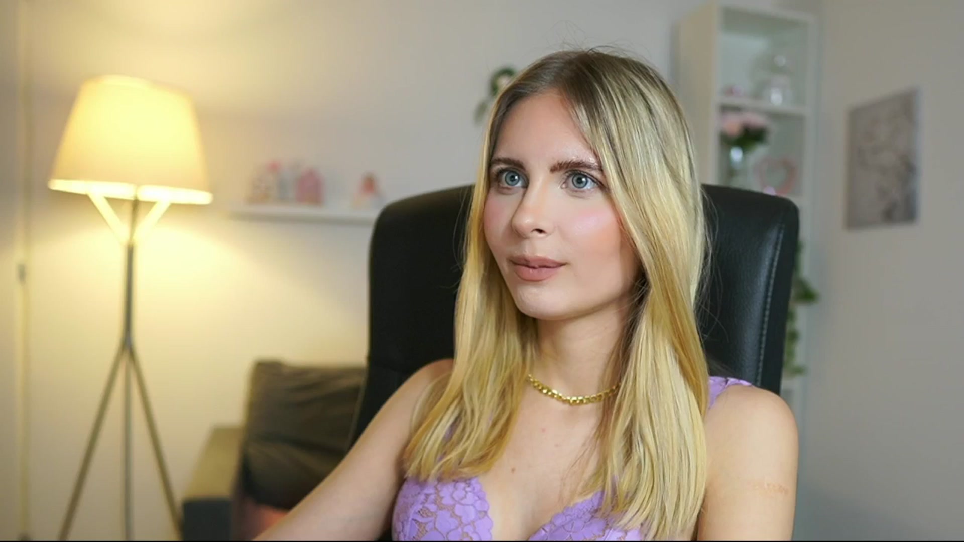 Gallery image thumbnail from Catecrago_'s myfreecams stream on, 05/27/2025, 13:58 image 13 of 20