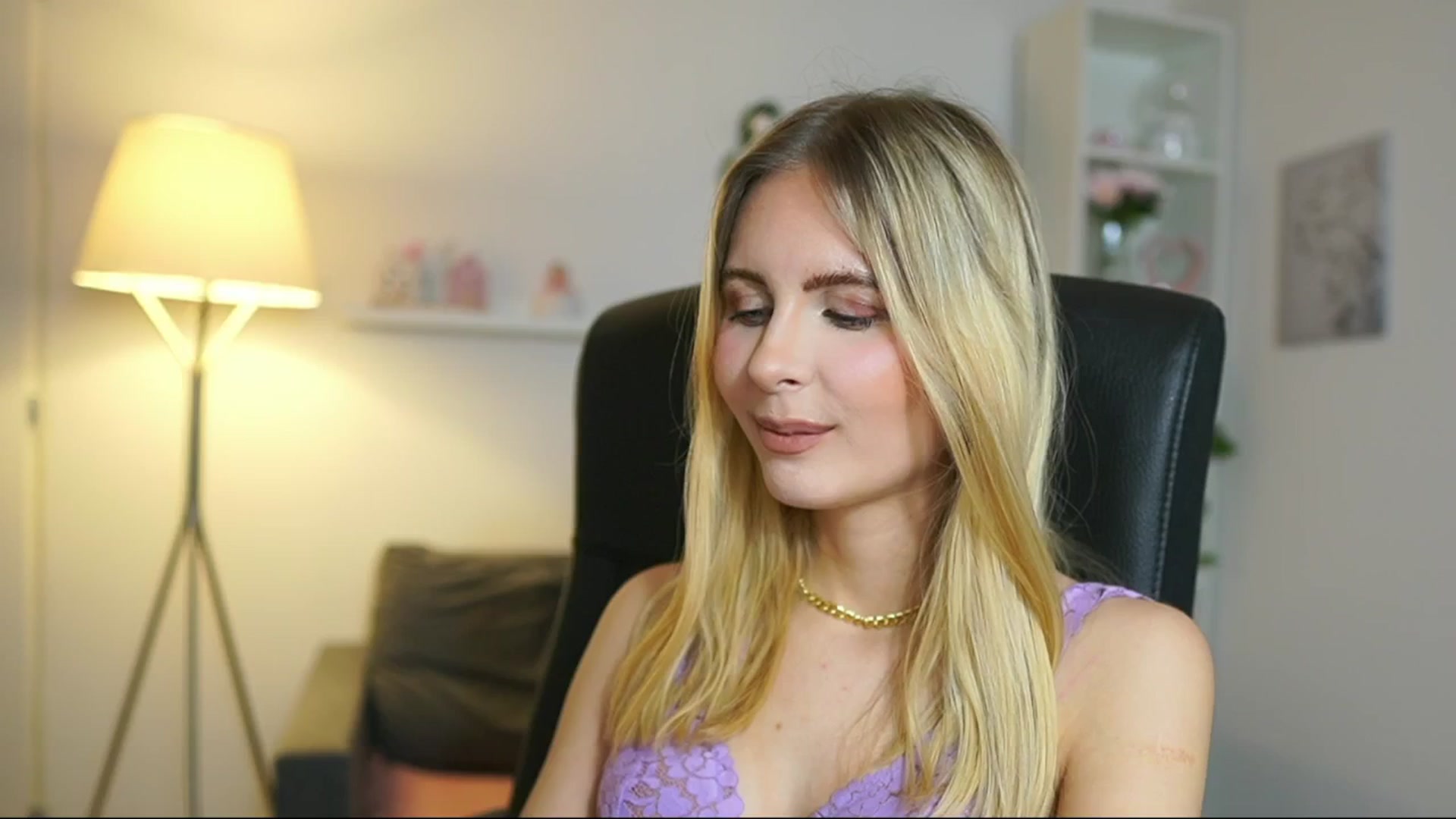 Gallery image thumbnail from Catecrago_'s myfreecams stream on, 05/27/2025, 13:58 image 17 of 20