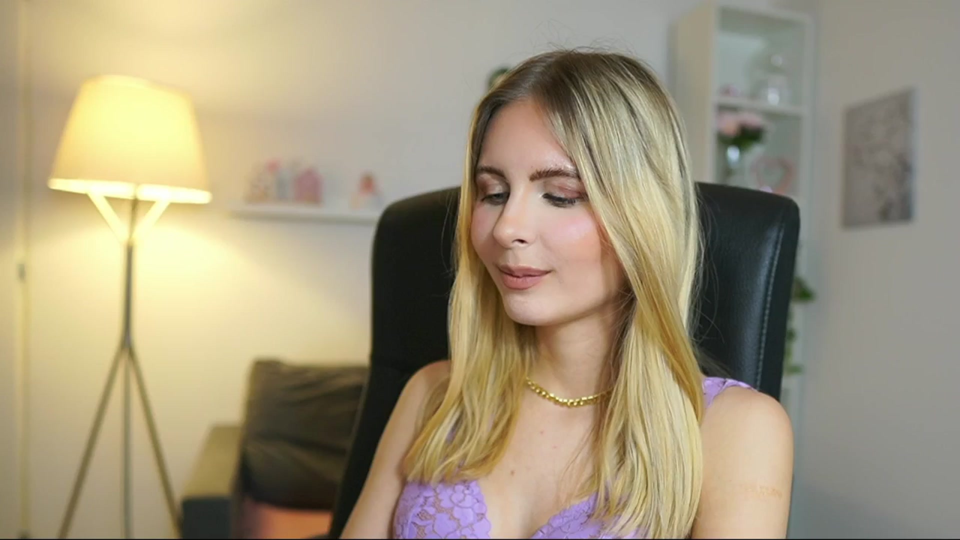 Gallery image thumbnail from Catecrago_'s myfreecams stream on, 05/27/2025, 13:58 image 14 of 20