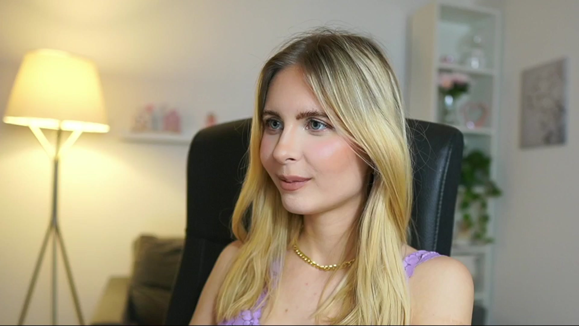 Gallery image thumbnail from Catecrago_'s myfreecams stream on, 05/27/2025, 14:44 image 5 of 20