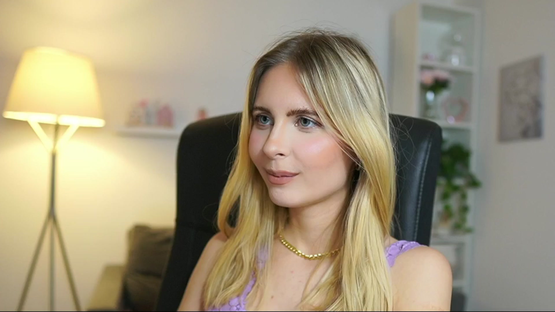 Gallery image thumbnail from Catecrago_'s myfreecams stream on, 05/27/2025, 14:44 image 9 of 20