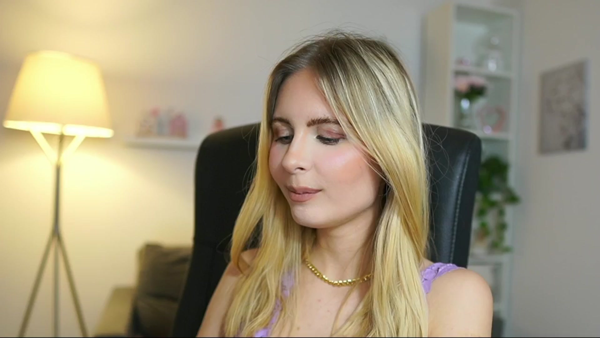 Gallery image thumbnail from Catecrago_'s myfreecams stream on, 05/27/2025, 14:44 image 14 of 20