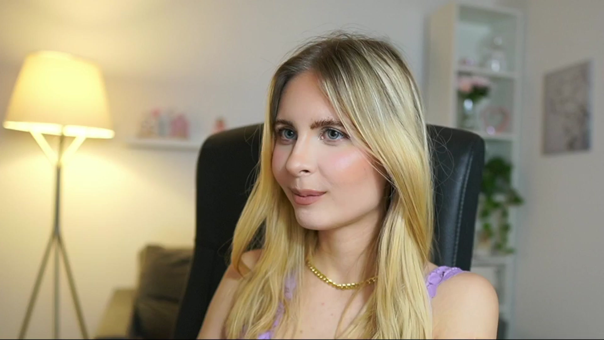 Gallery image thumbnail from Catecrago_'s myfreecams stream on, 05/27/2025, 14:44 image 15 of 20