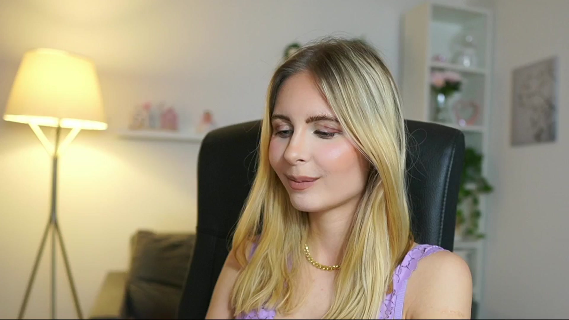 Gallery image thumbnail from Catecrago_'s myfreecams stream on, 05/27/2025, 14:44 image 17 of 20