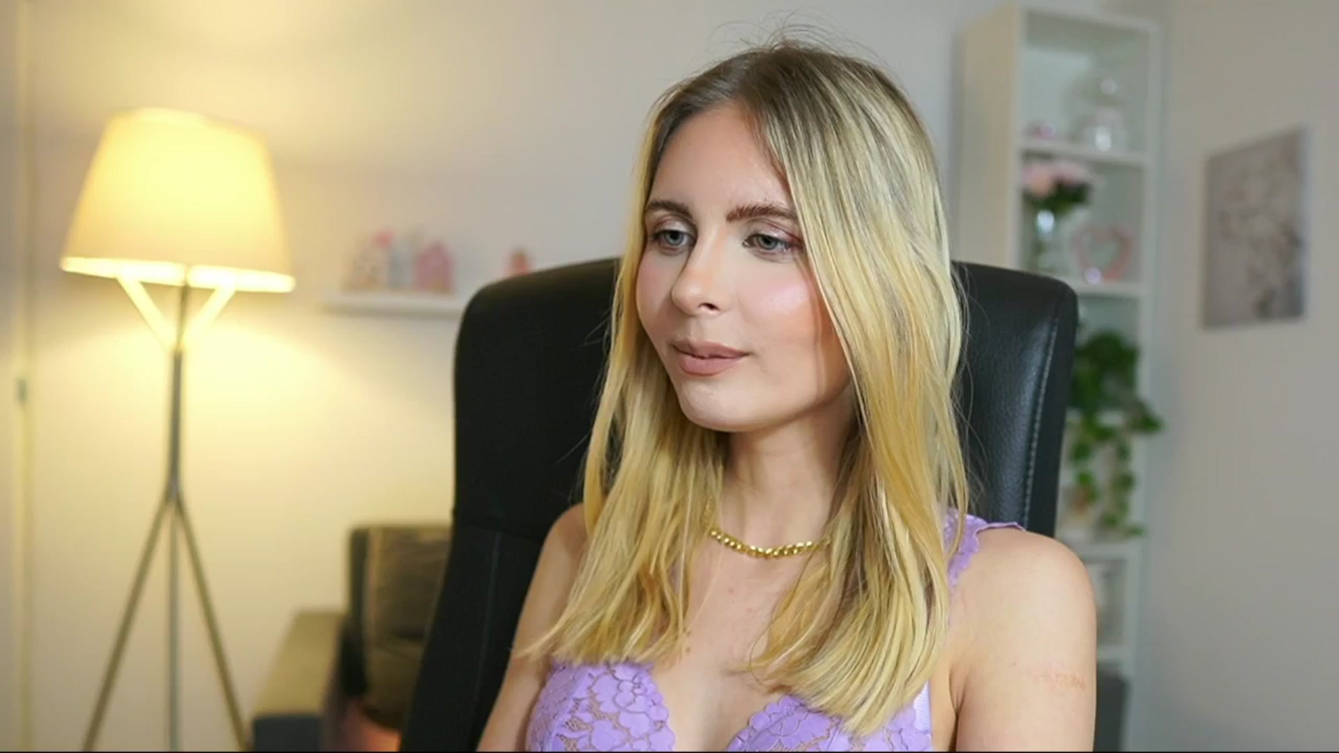 Gallery image thumbnail from Catecrago_'s myfreecams stream on, 05/27/2025, 17:04 image 19 of 20