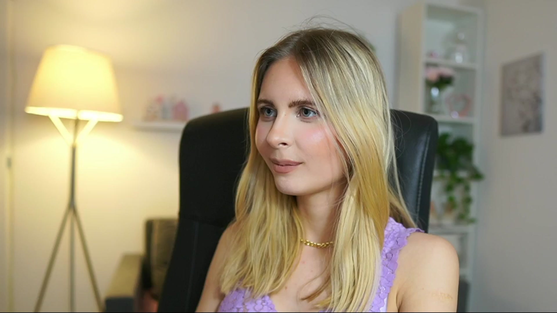 Gallery image thumbnail from Catecrago_'s myfreecams stream on, 05/27/2025, 17:47 image 16 of 20