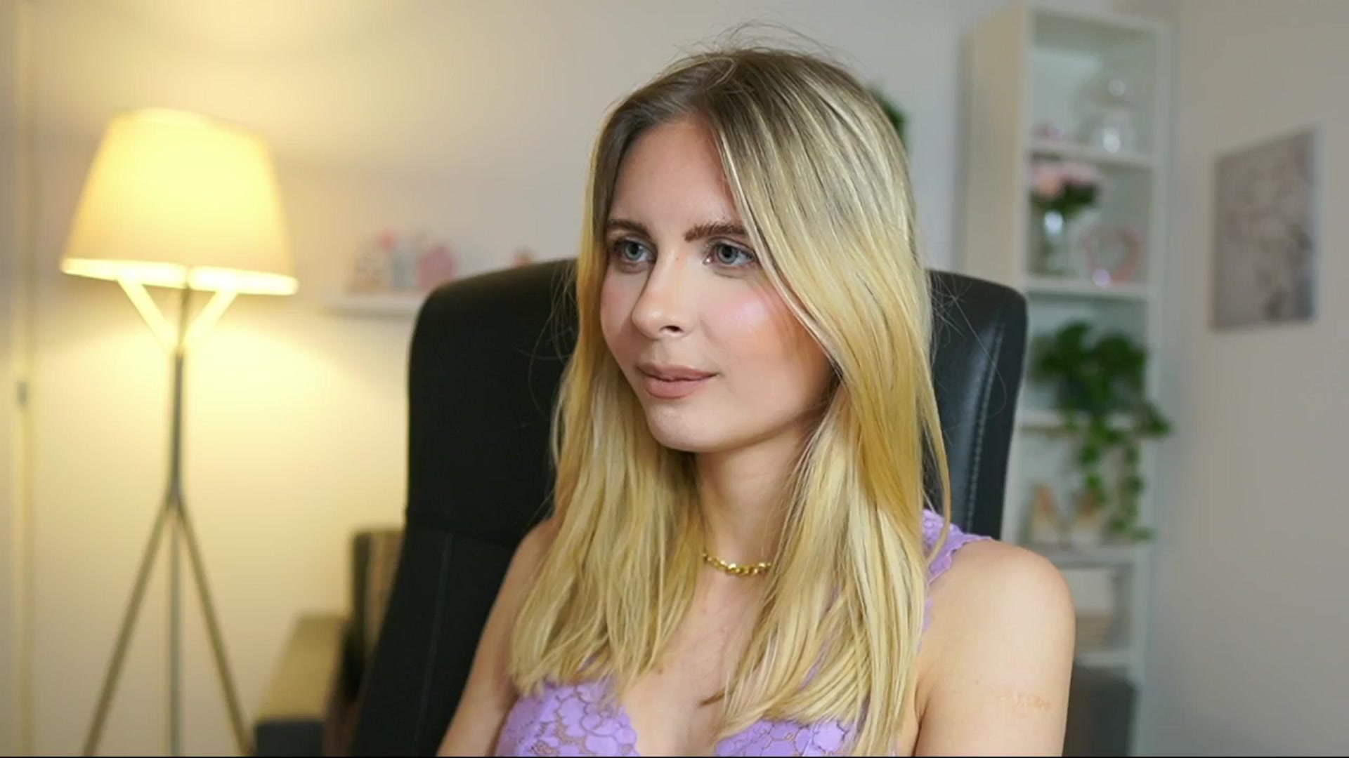 Gallery image thumbnail from Catecrago_'s myfreecams stream on, 05/27/2025, 17:47 image 3 of 20