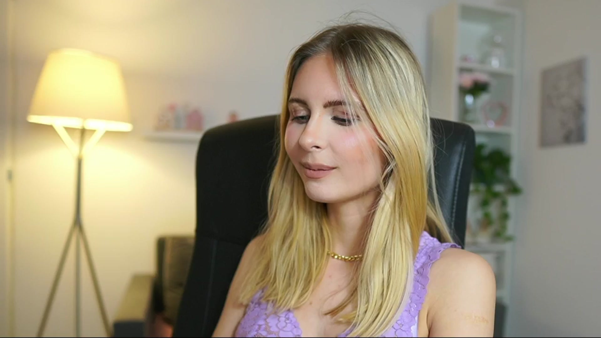 Gallery image thumbnail from Catecrago_'s myfreecams stream on, 05/27/2025, 17:47 image 10 of 20