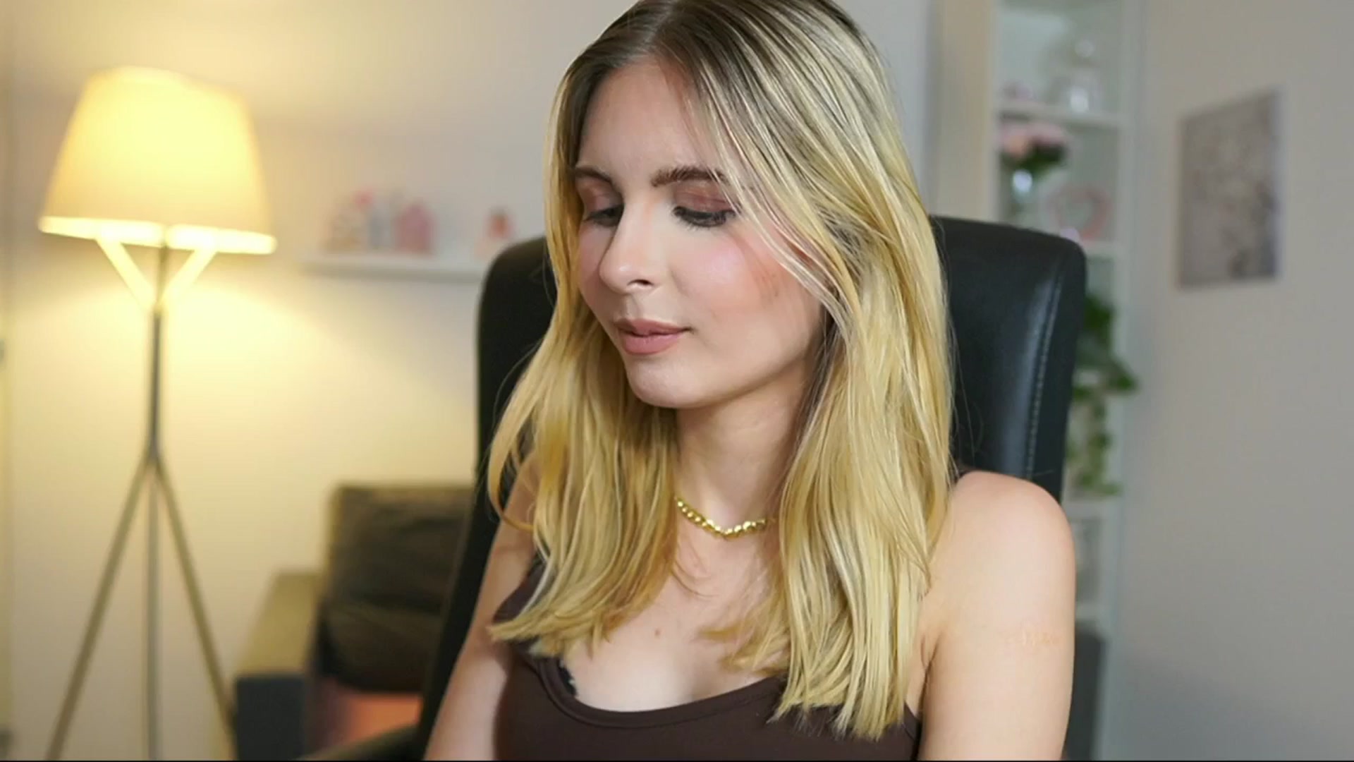 Gallery image thumbnail from Catecrago_'s myfreecams stream on, 05/29/2025, 14:03 image 4 of 20