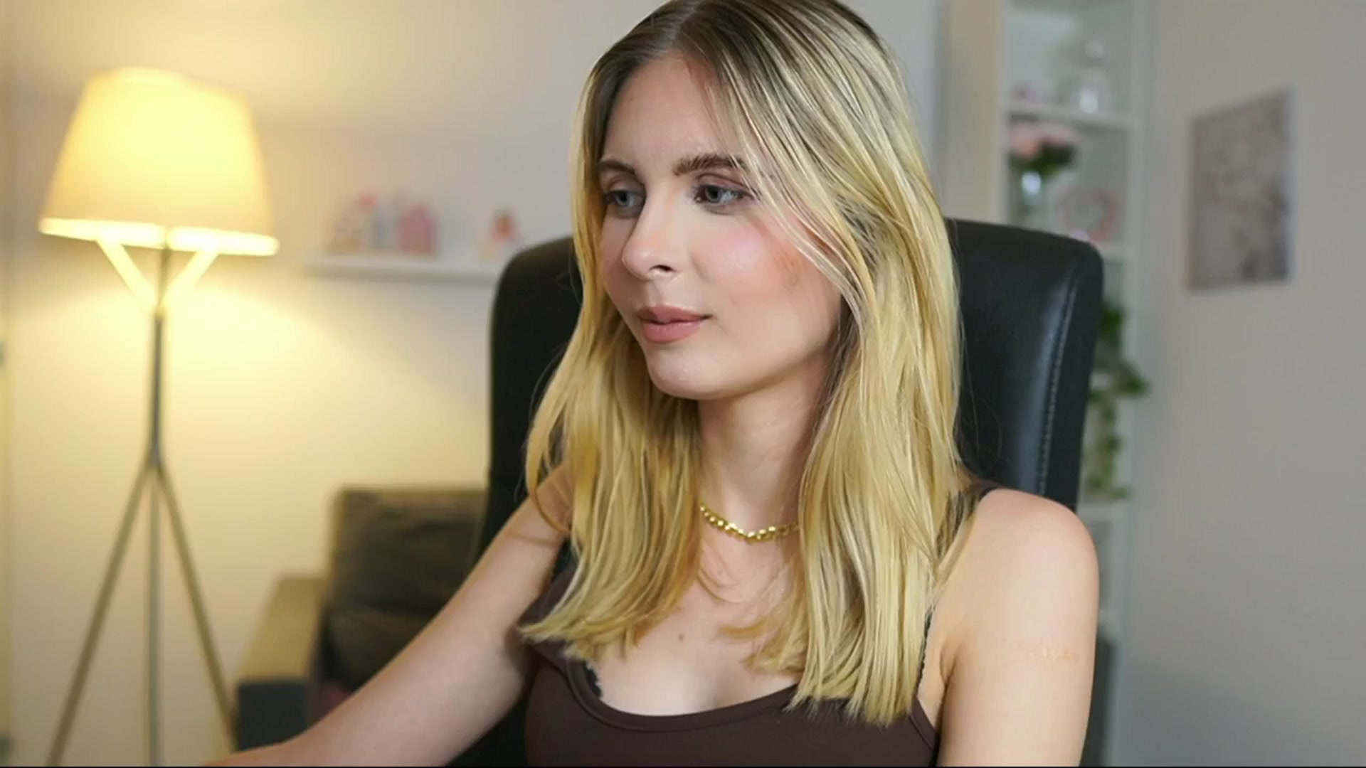 Gallery image thumbnail from Catecrago_'s myfreecams stream on, 05/29/2025, 14:03 image 3 of 20