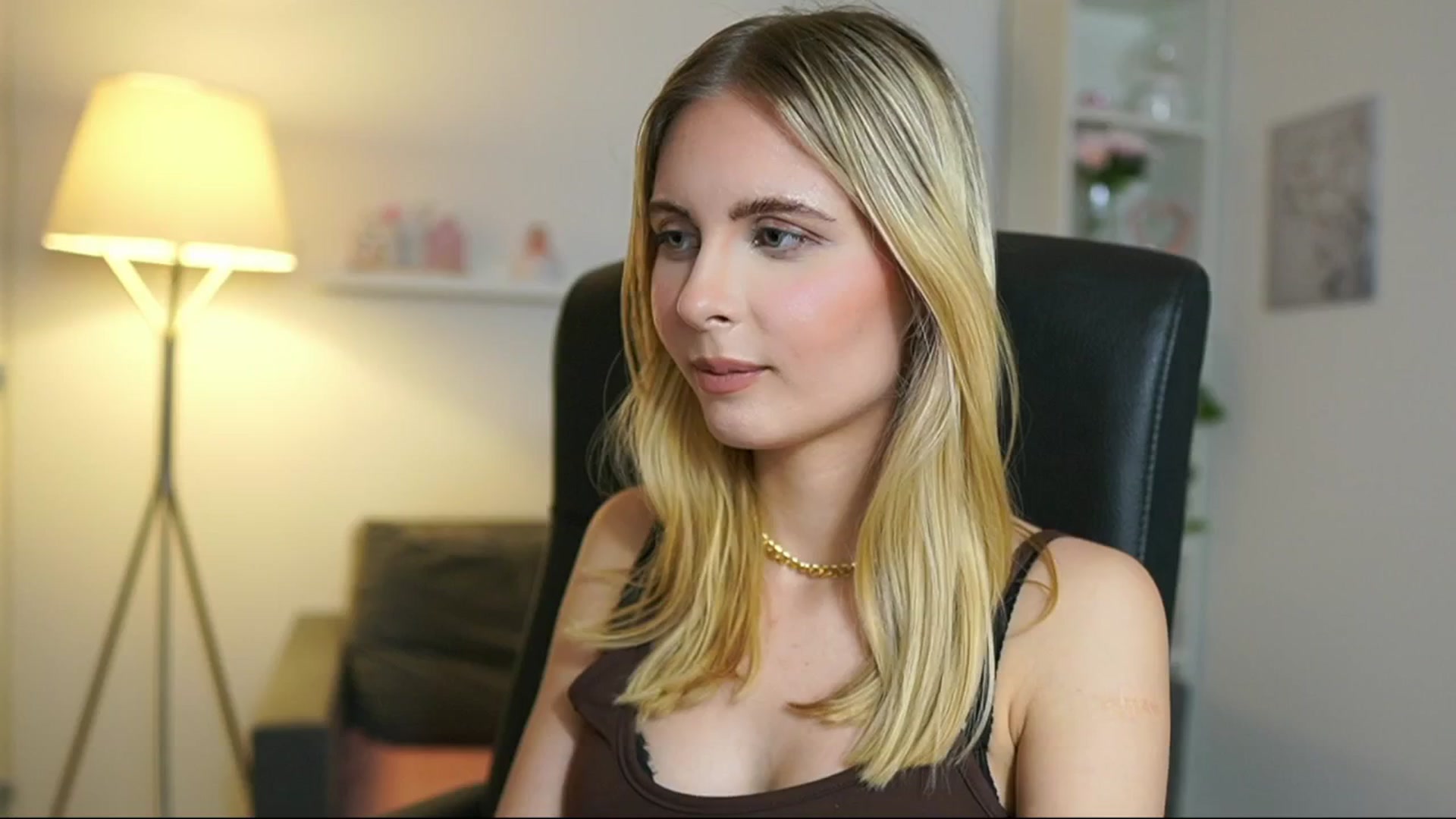 Gallery image thumbnail from Catecrago_'s myfreecams stream on, 05/29/2025, 14:03 image 20 of 20
