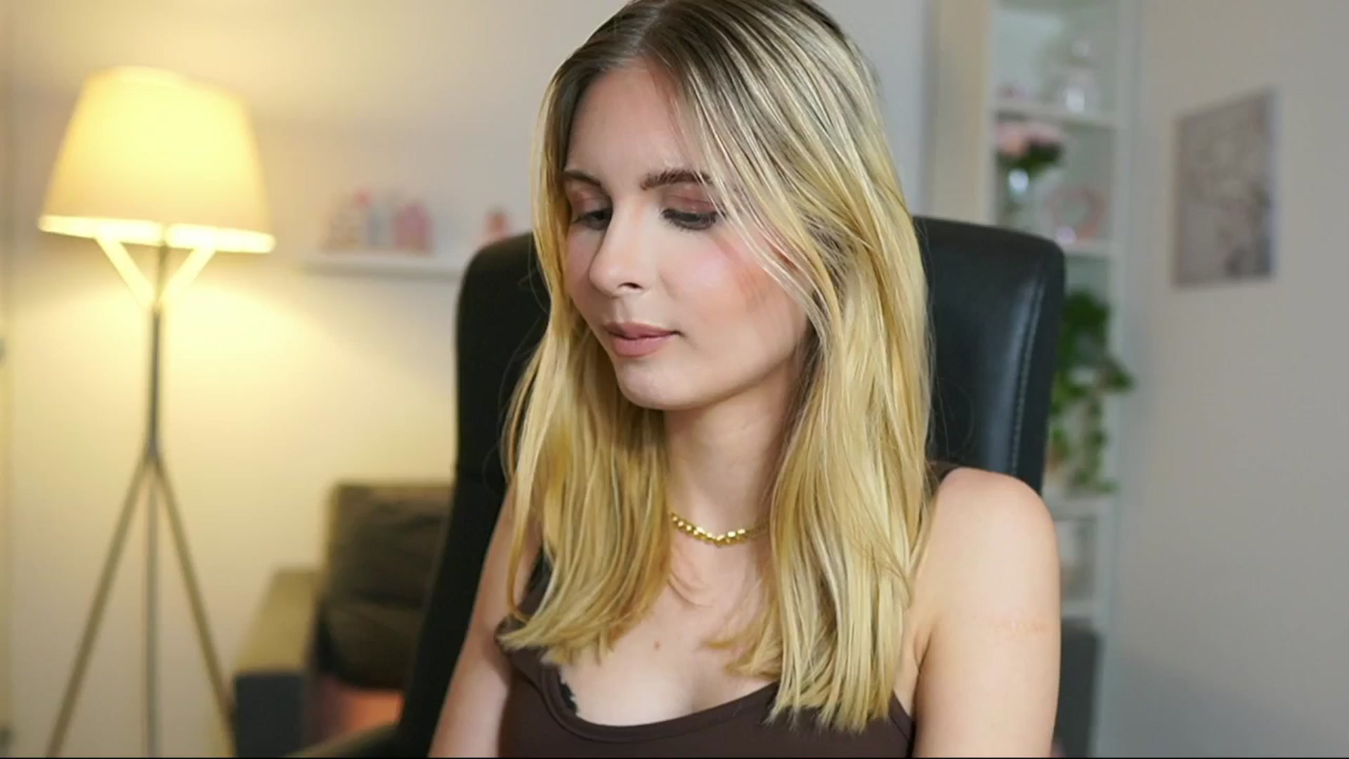 Gallery image thumbnail from Catecrago_'s myfreecams stream on, 05/29/2025, 14:03 image 6 of 20